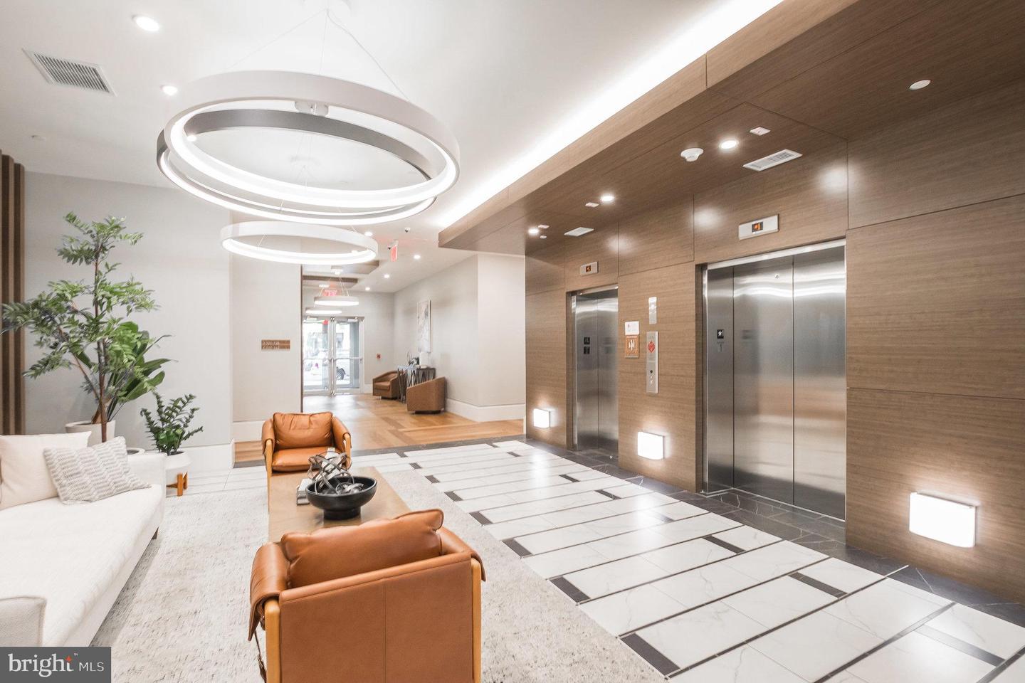 801 N Fairfax St #420