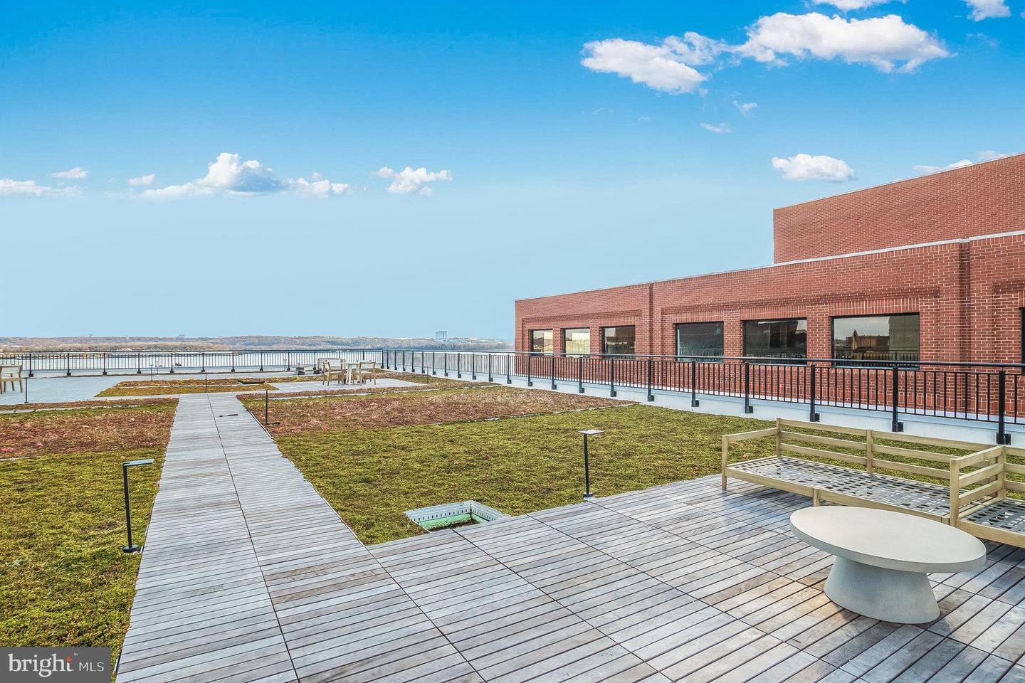 801 N Fairfax St #420