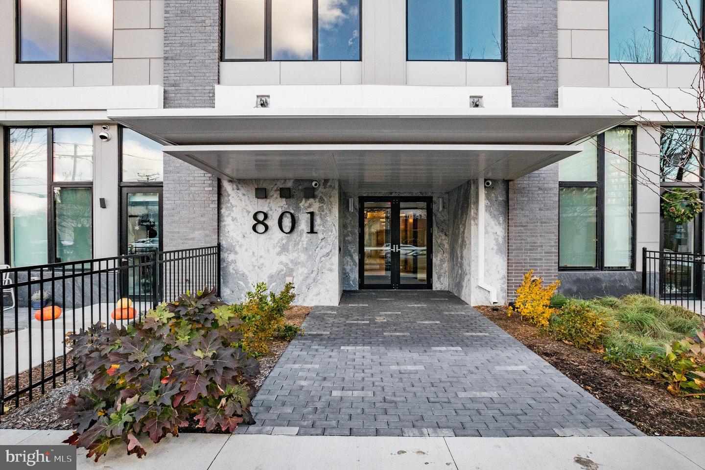 801 N Fairfax St #420