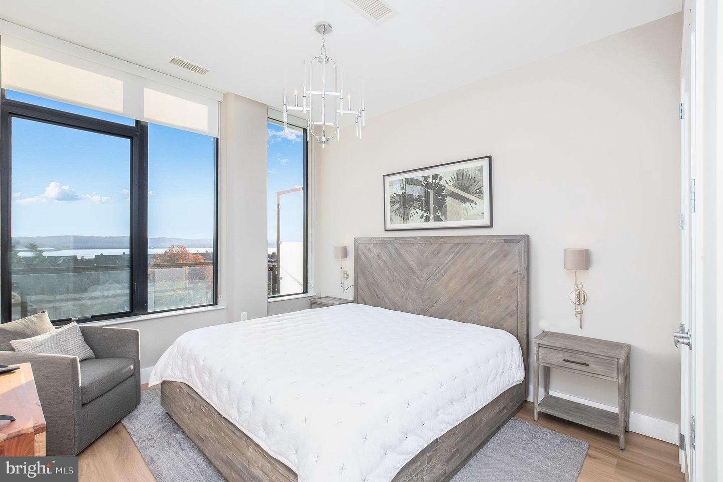 801 N Fairfax St #420