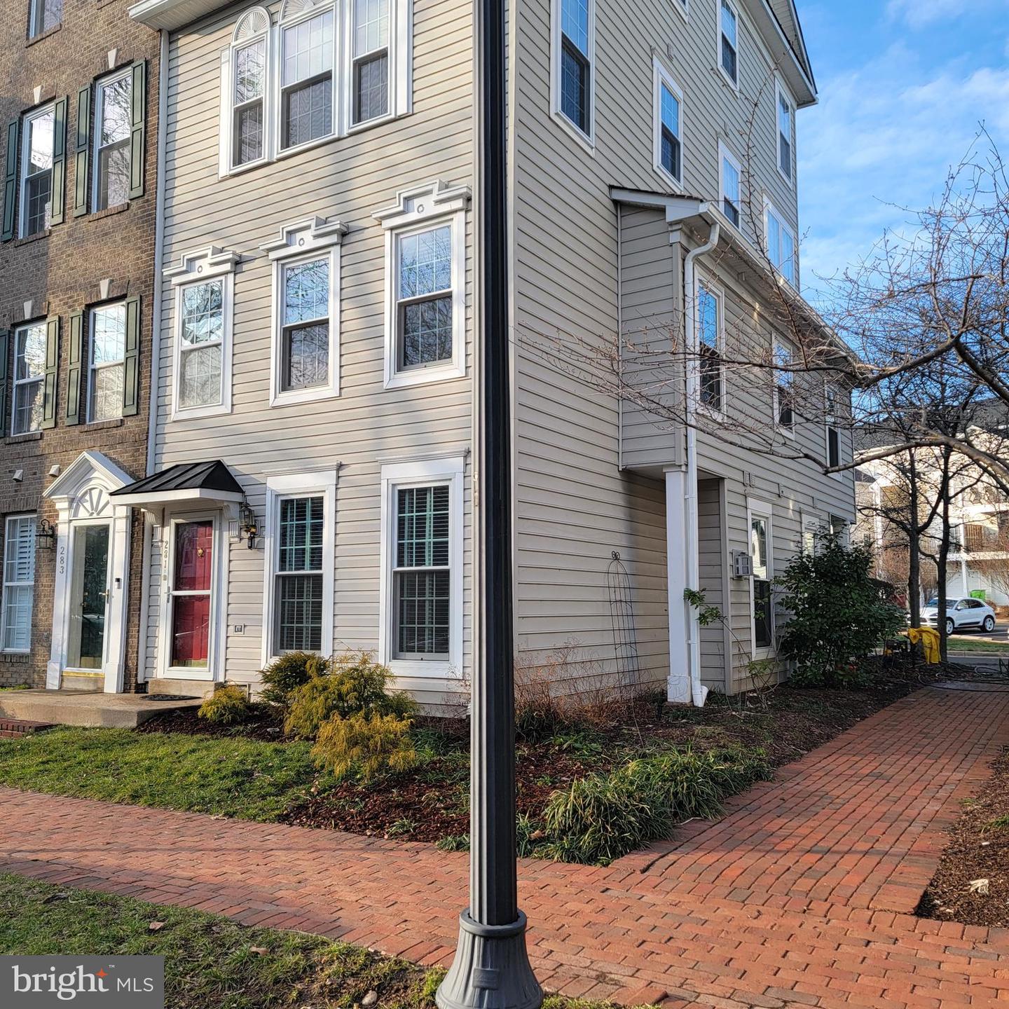 281 Cameron Station Blvd