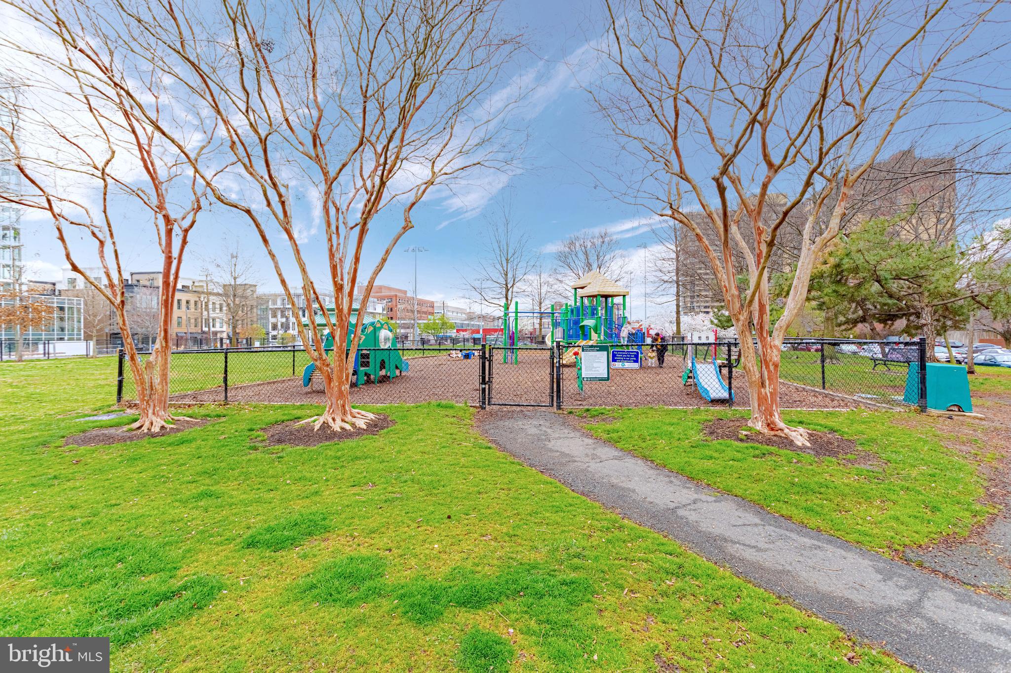 1023 N ROYAL STREET N 317