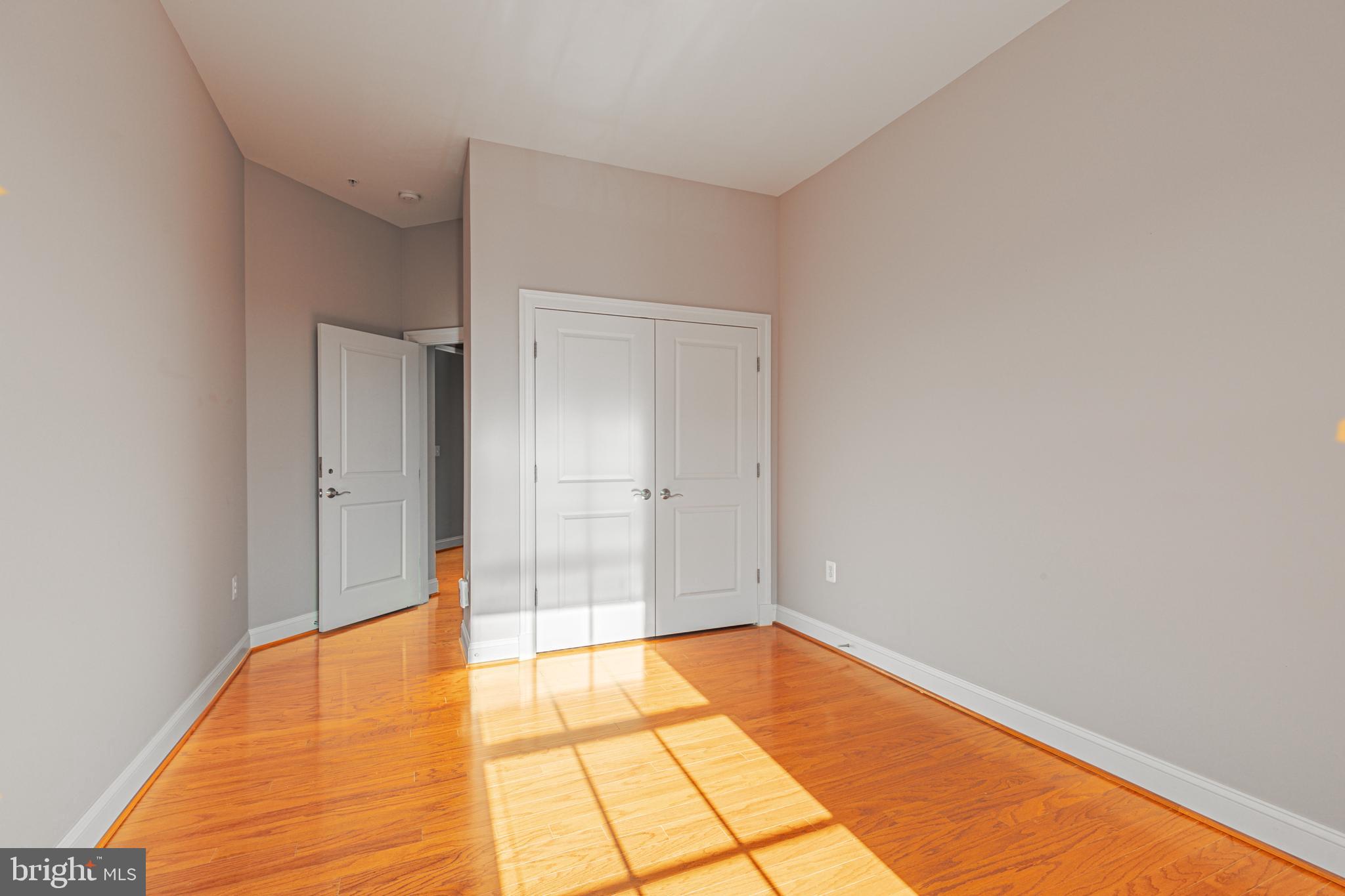 1023 N ROYAL STREET N 317