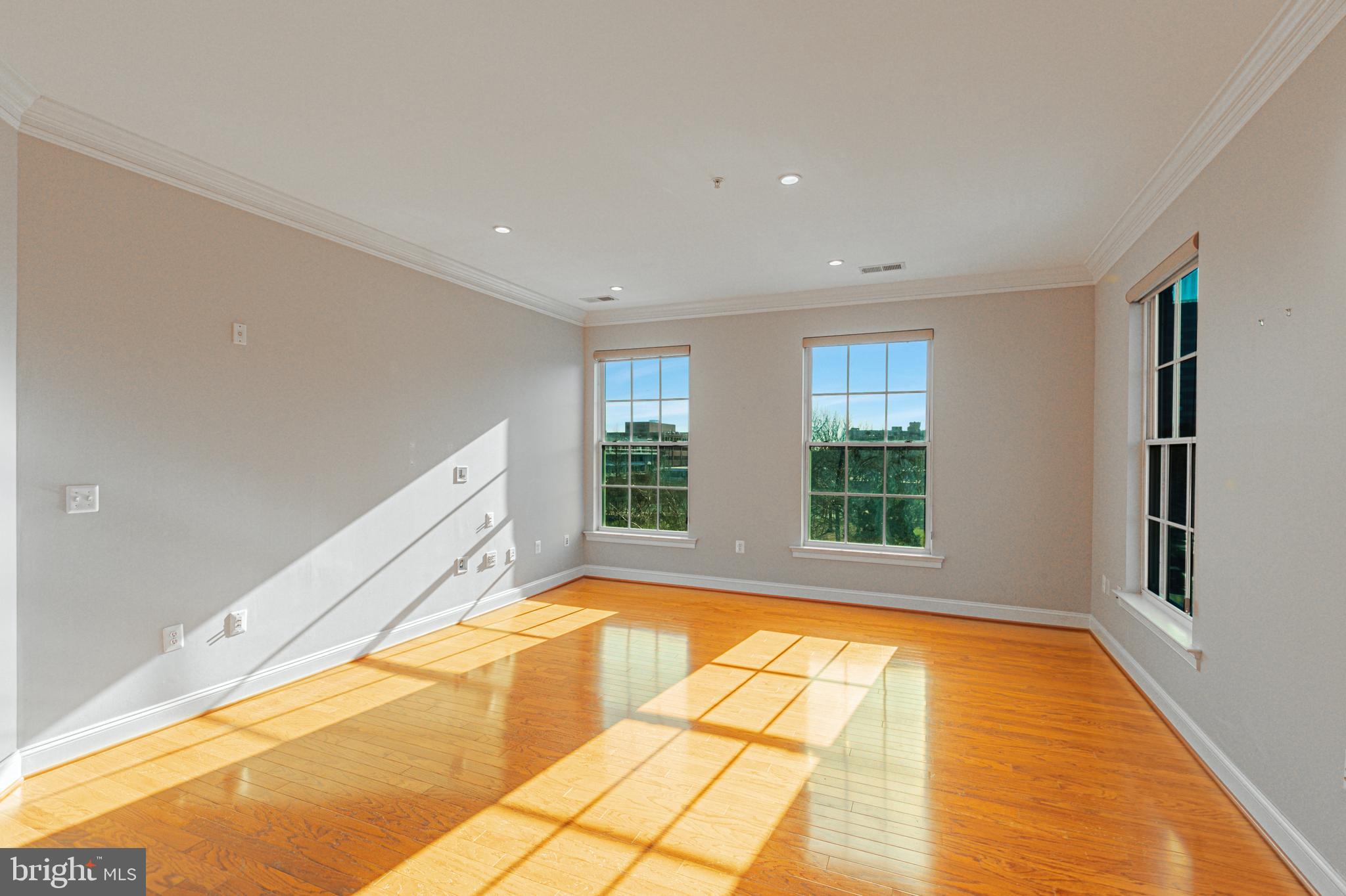 1023 N ROYAL STREET N 317