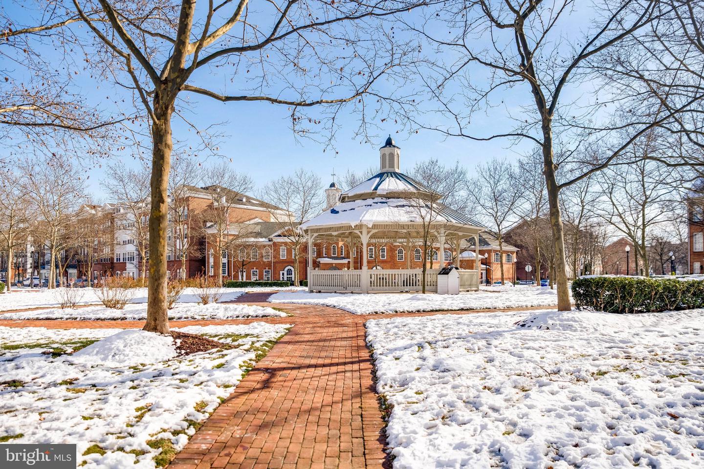 313 Cameron Station Blvd #103