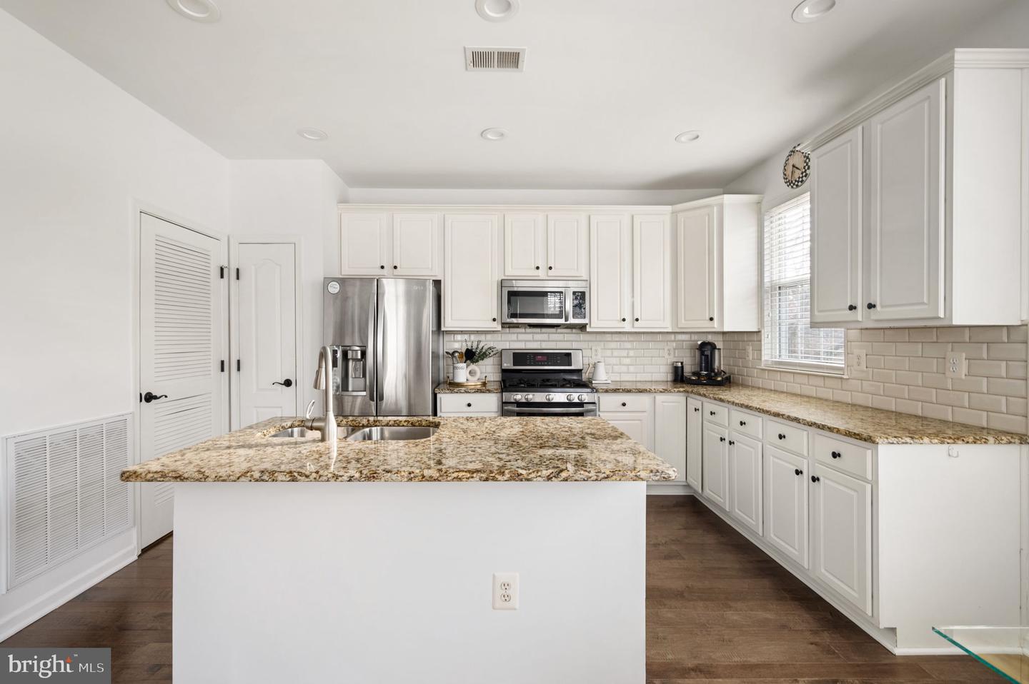 313 Cameron Station Blvd #103