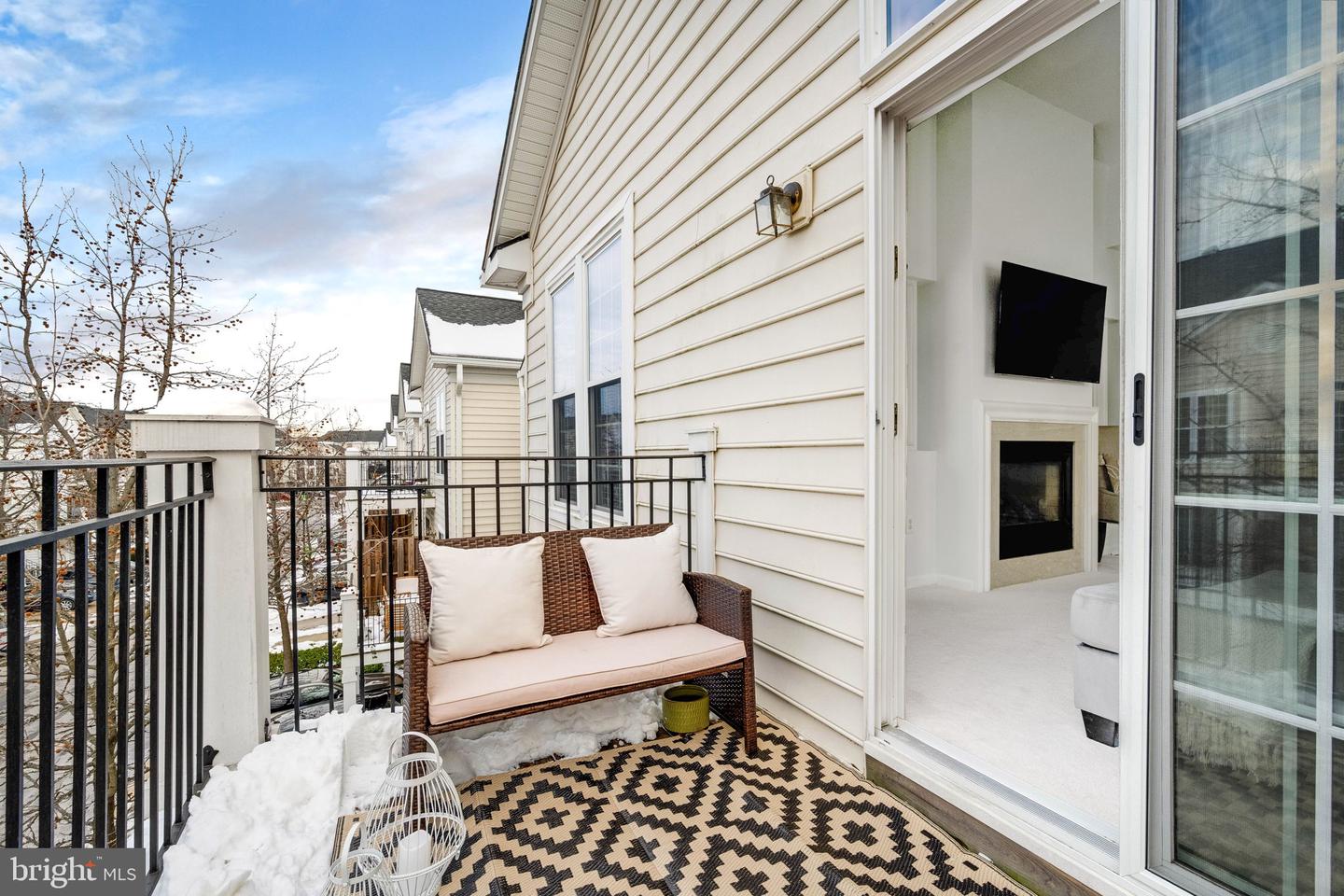 313 Cameron Station Blvd #103