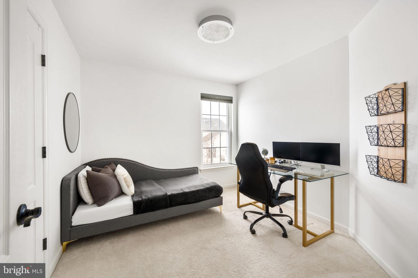 313 Cameron Station Blvd #103