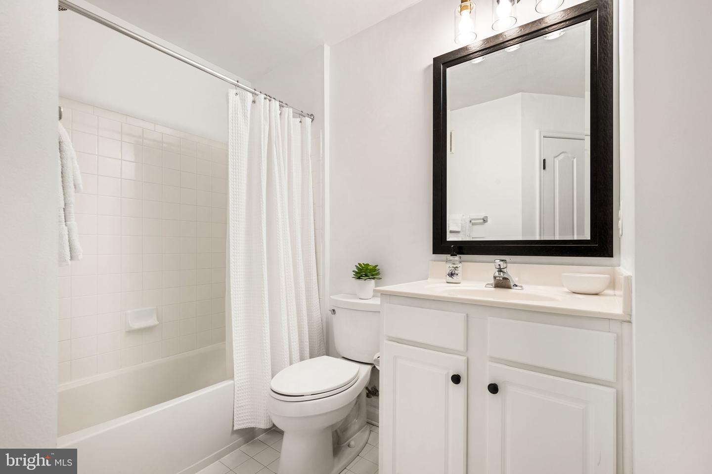 313 Cameron Station Blvd #103