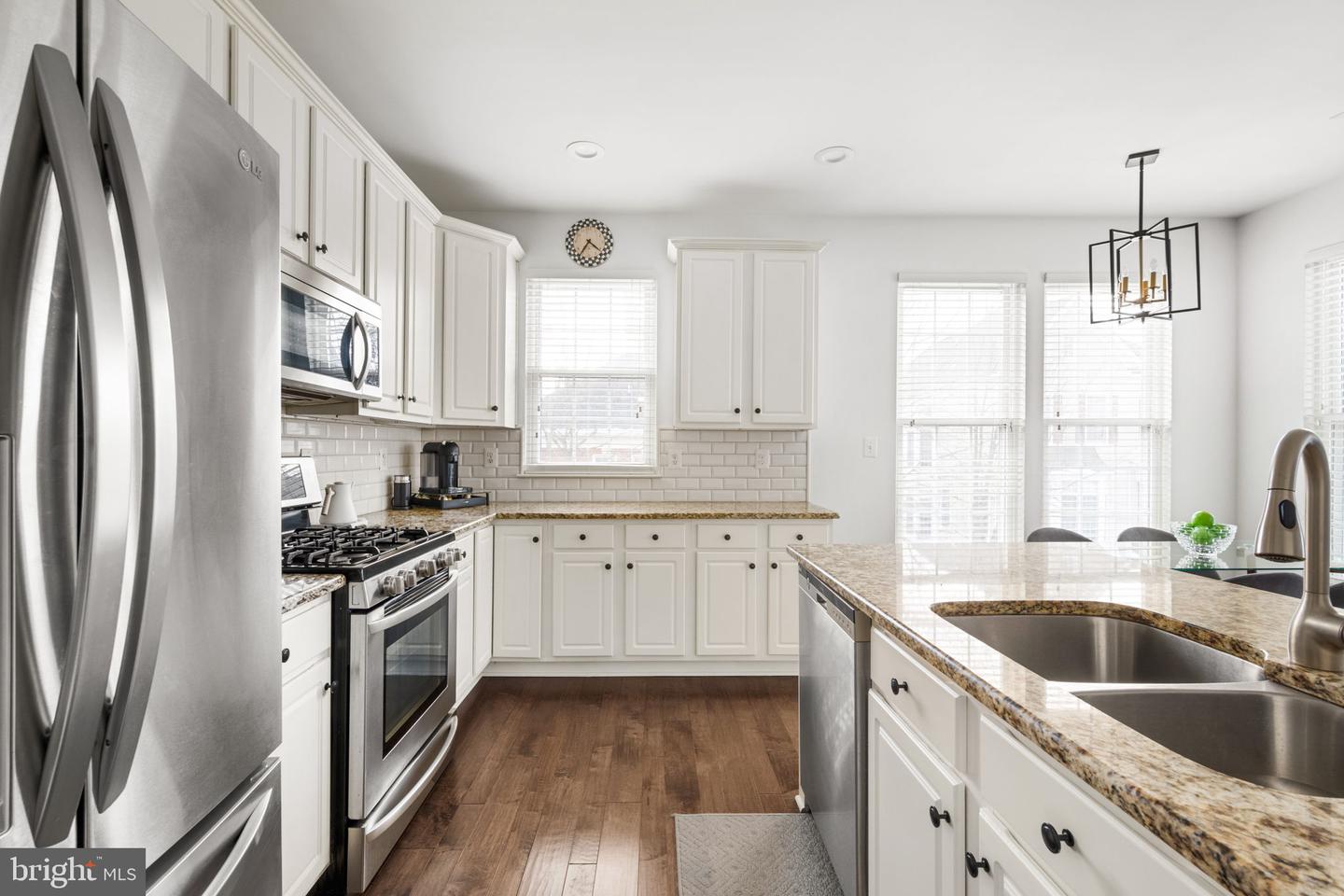 313 Cameron Station Blvd #103