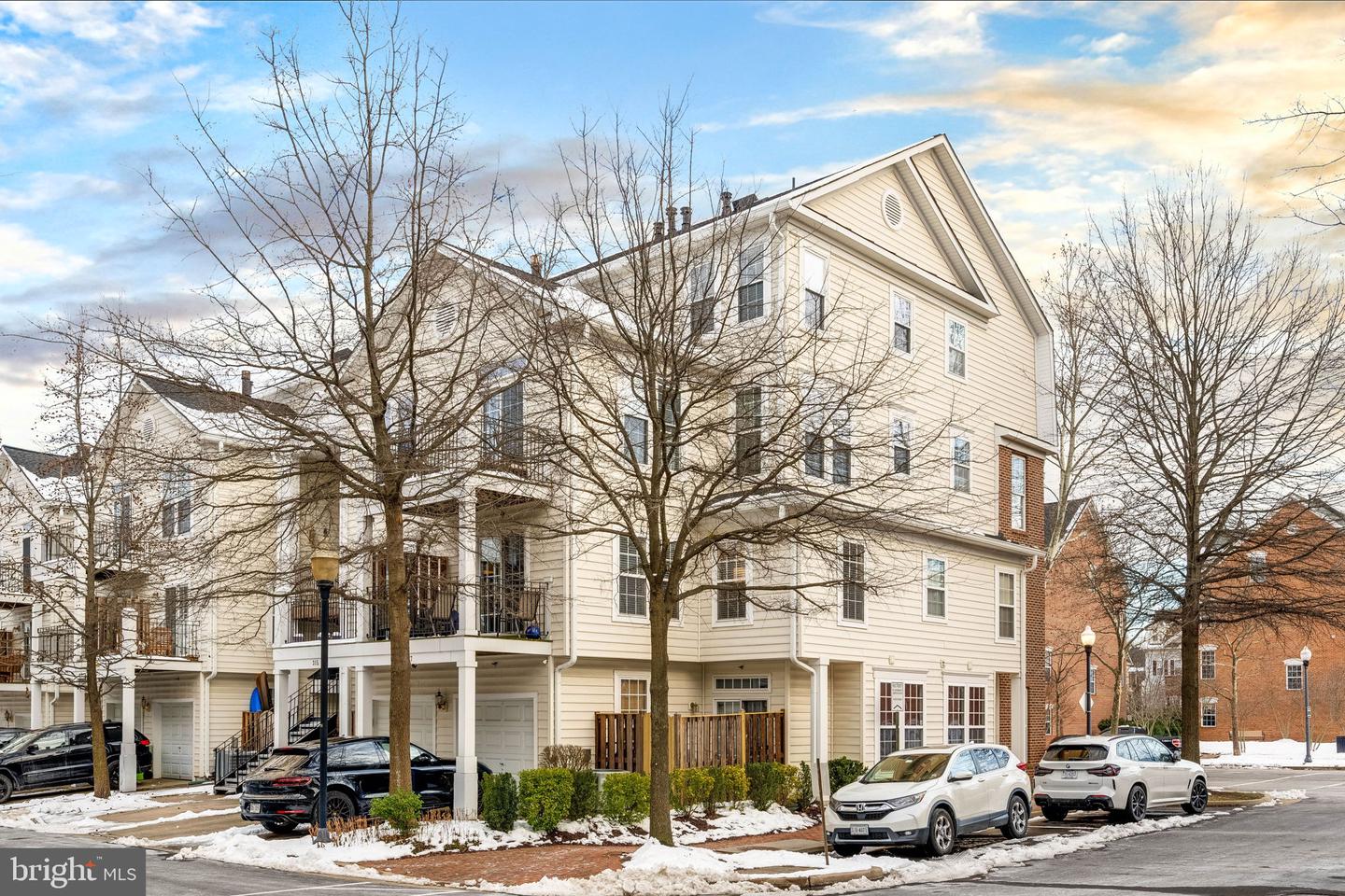 313 Cameron Station Blvd #103