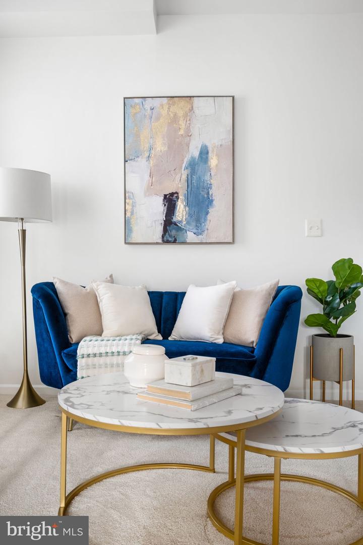 313 Cameron Station Blvd #103