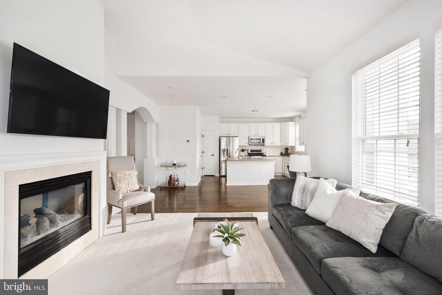 313 Cameron Station Blvd #103