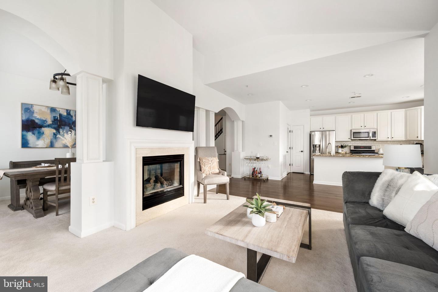 313 Cameron Station Blvd #103