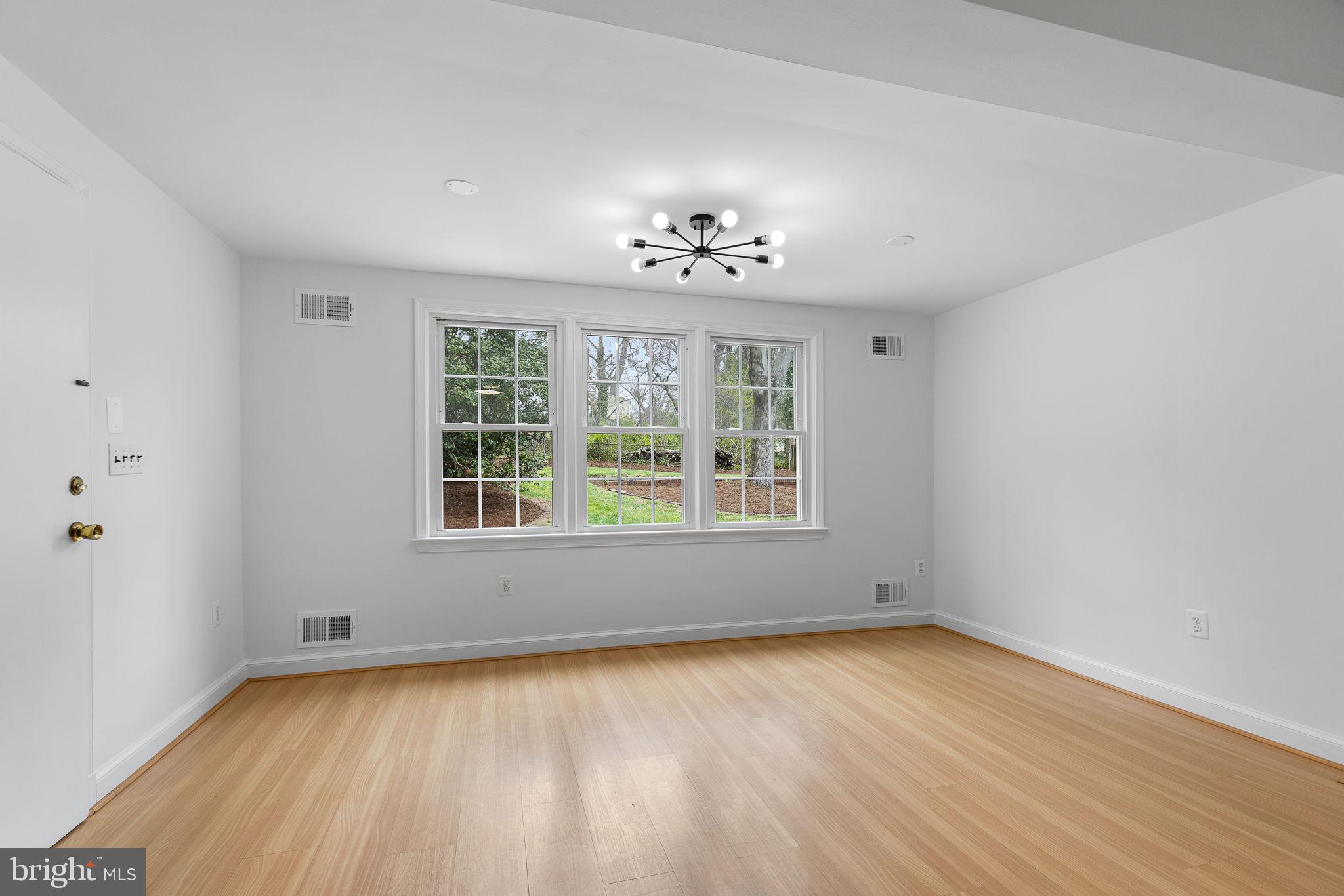 315 PRINCETON BOULEVARD