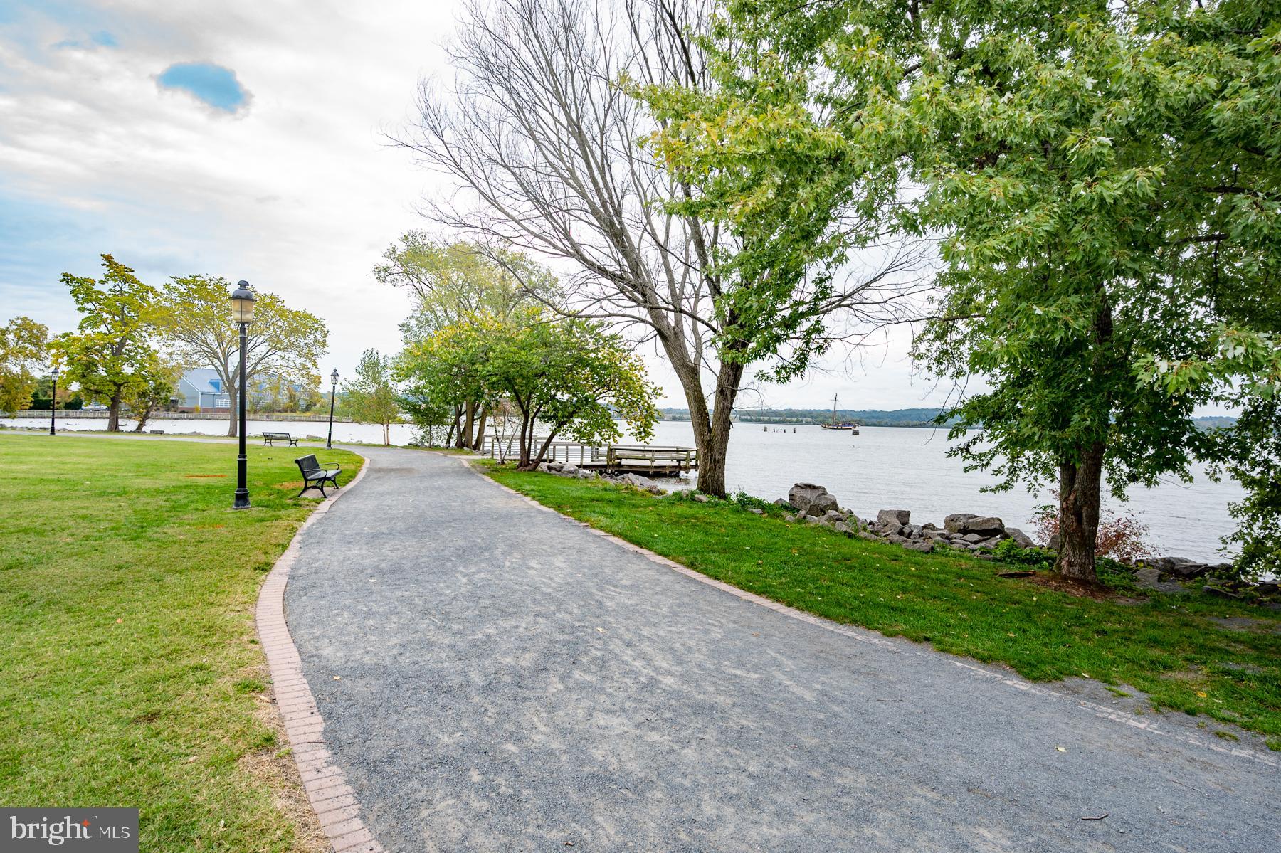 601 N FAIRFAX STREET 215