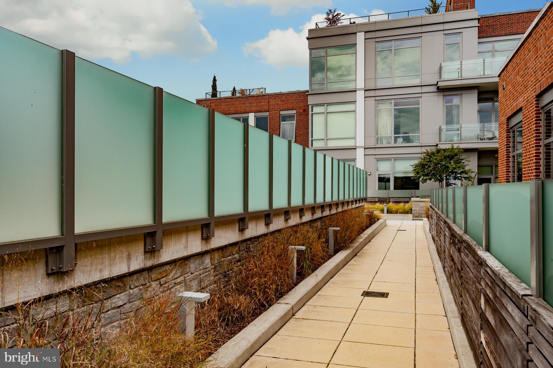 601 N FAIRFAX STREET 215