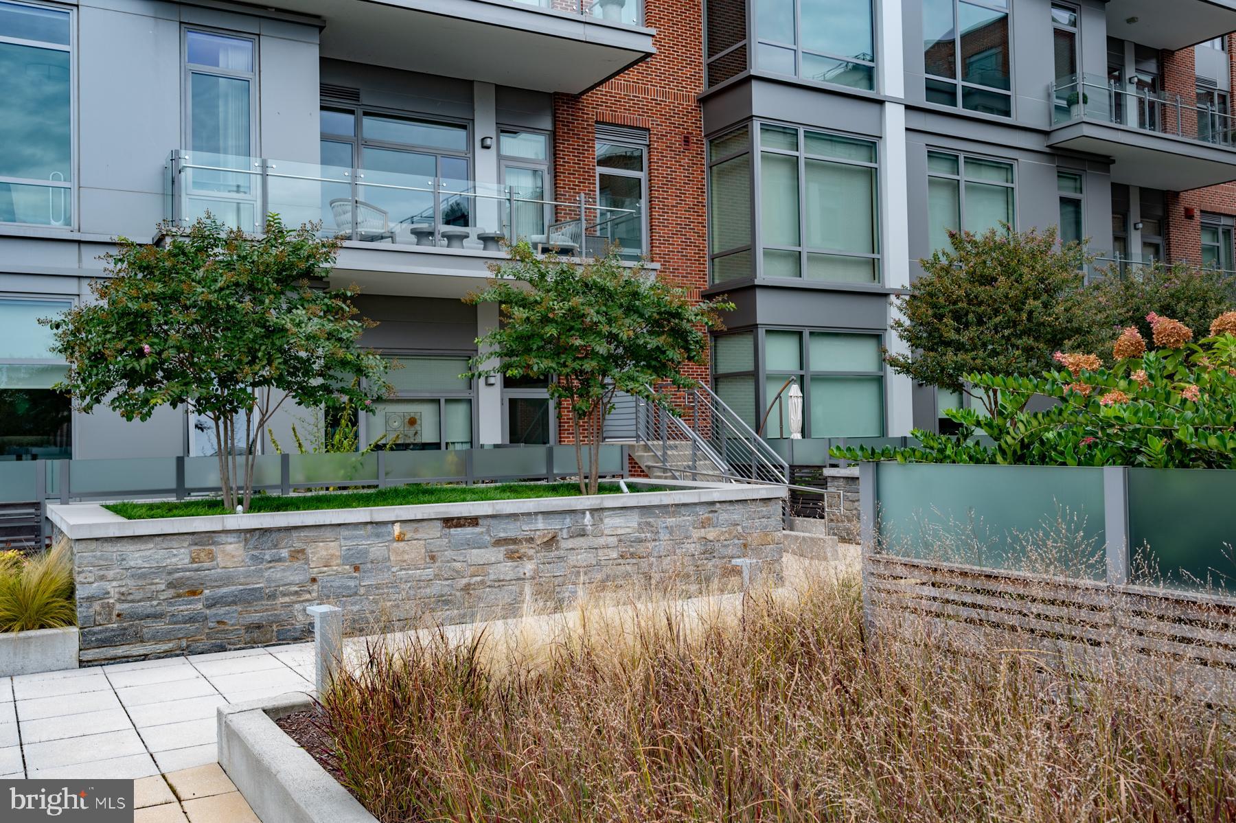 601 N FAIRFAX STREET 215