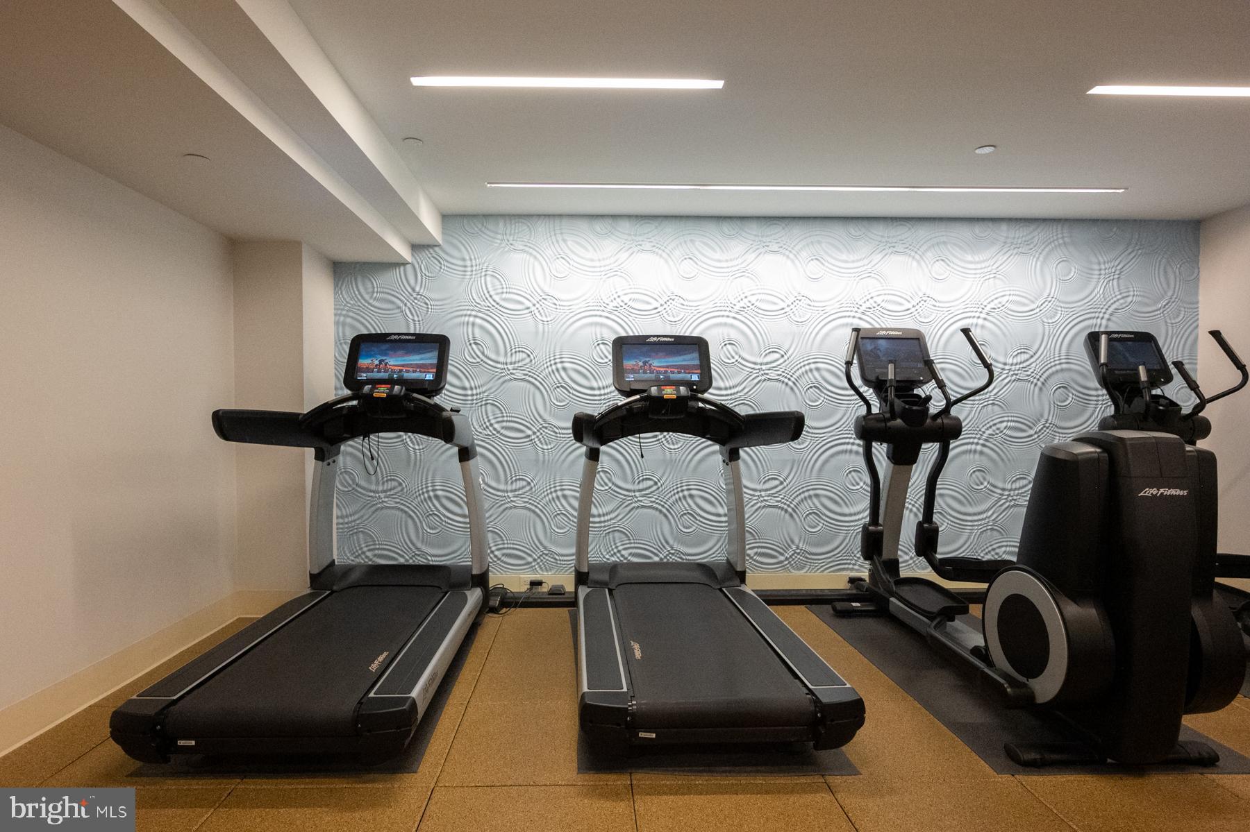 601 N FAIRFAX STREET 215