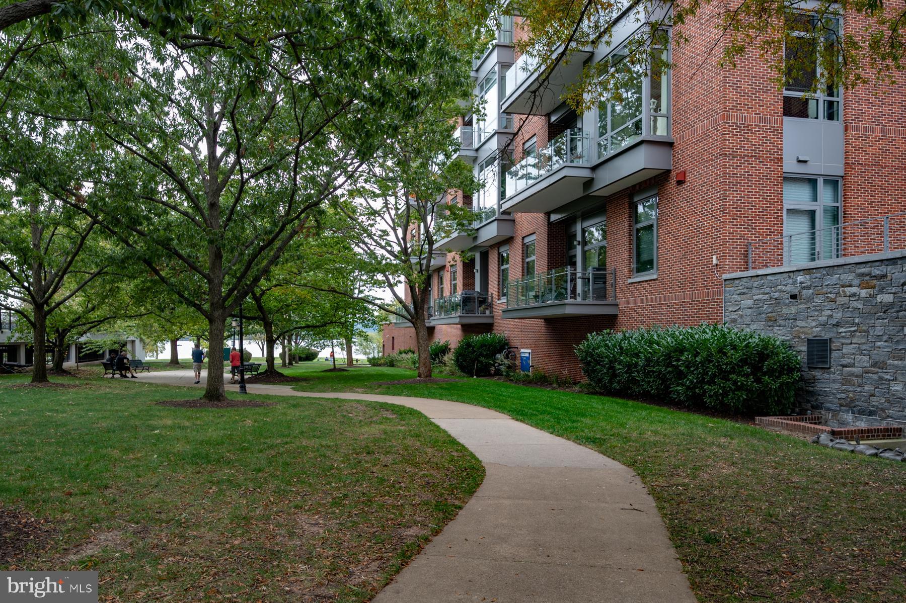 601 N FAIRFAX STREET 215