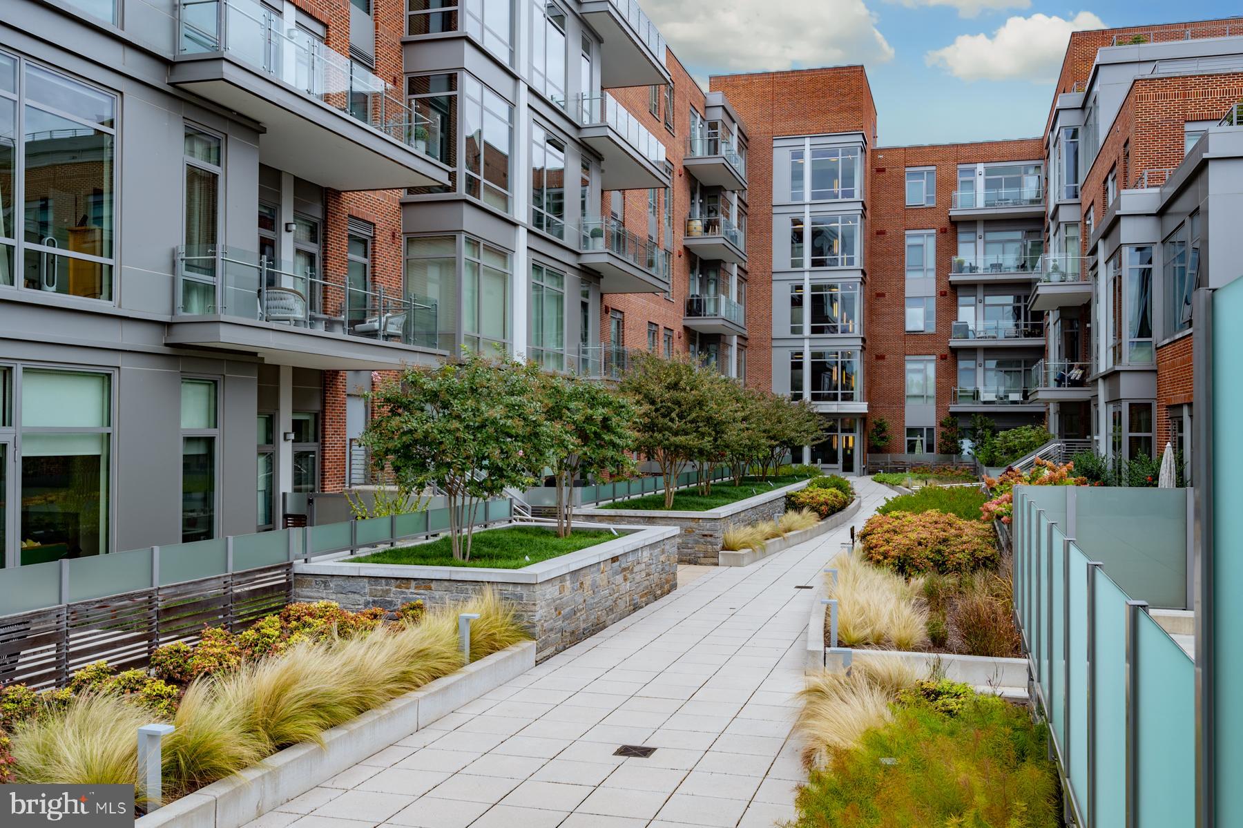 601 N FAIRFAX STREET 215