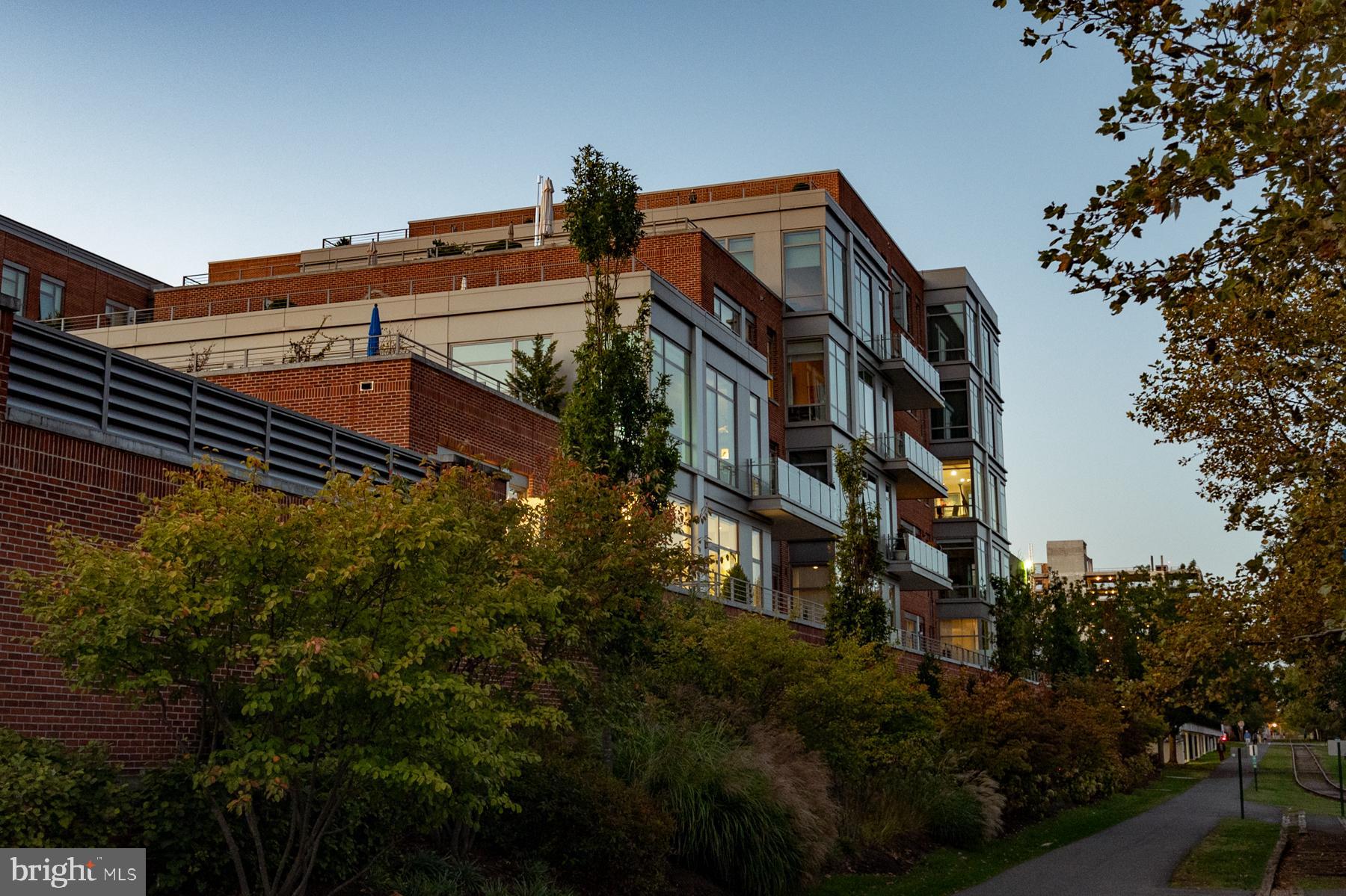 601 N FAIRFAX STREET 215