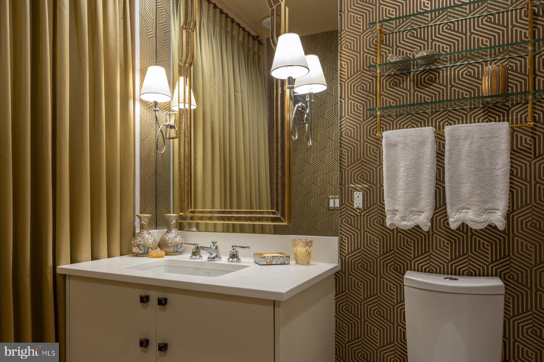 601 N FAIRFAX STREET 215