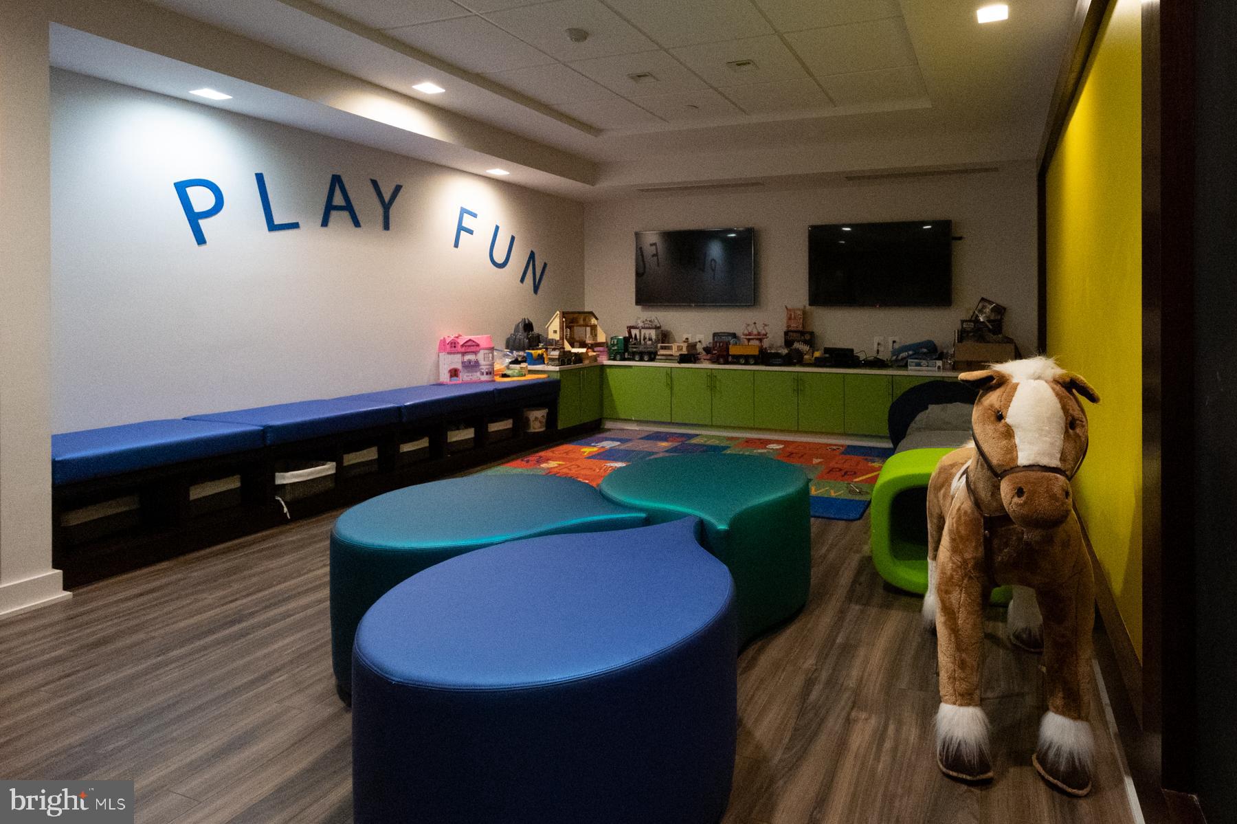 601 N FAIRFAX STREET 215