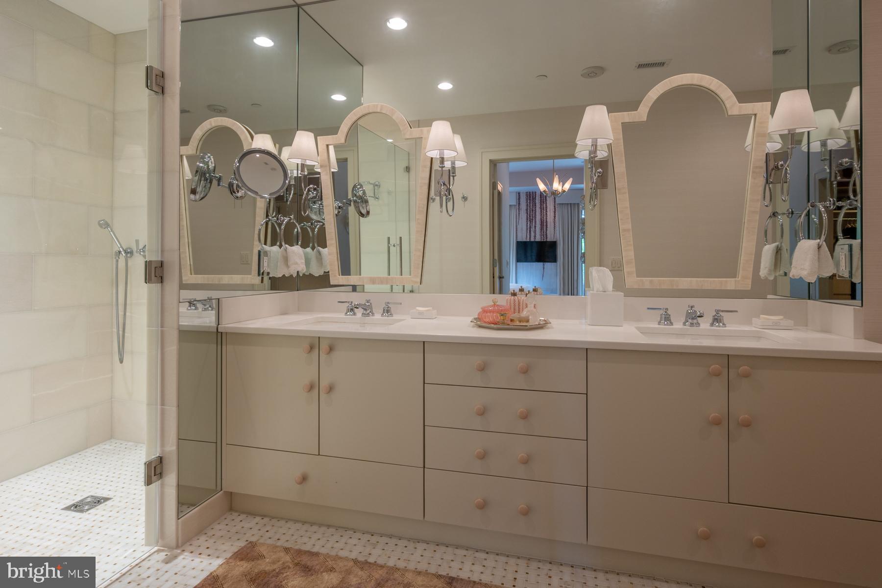 601 N FAIRFAX STREET 215