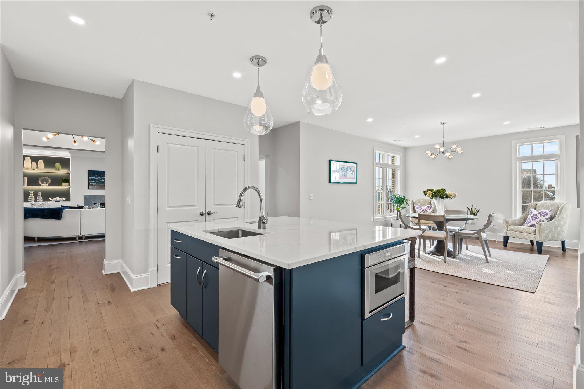 600 SECOND STREET 402