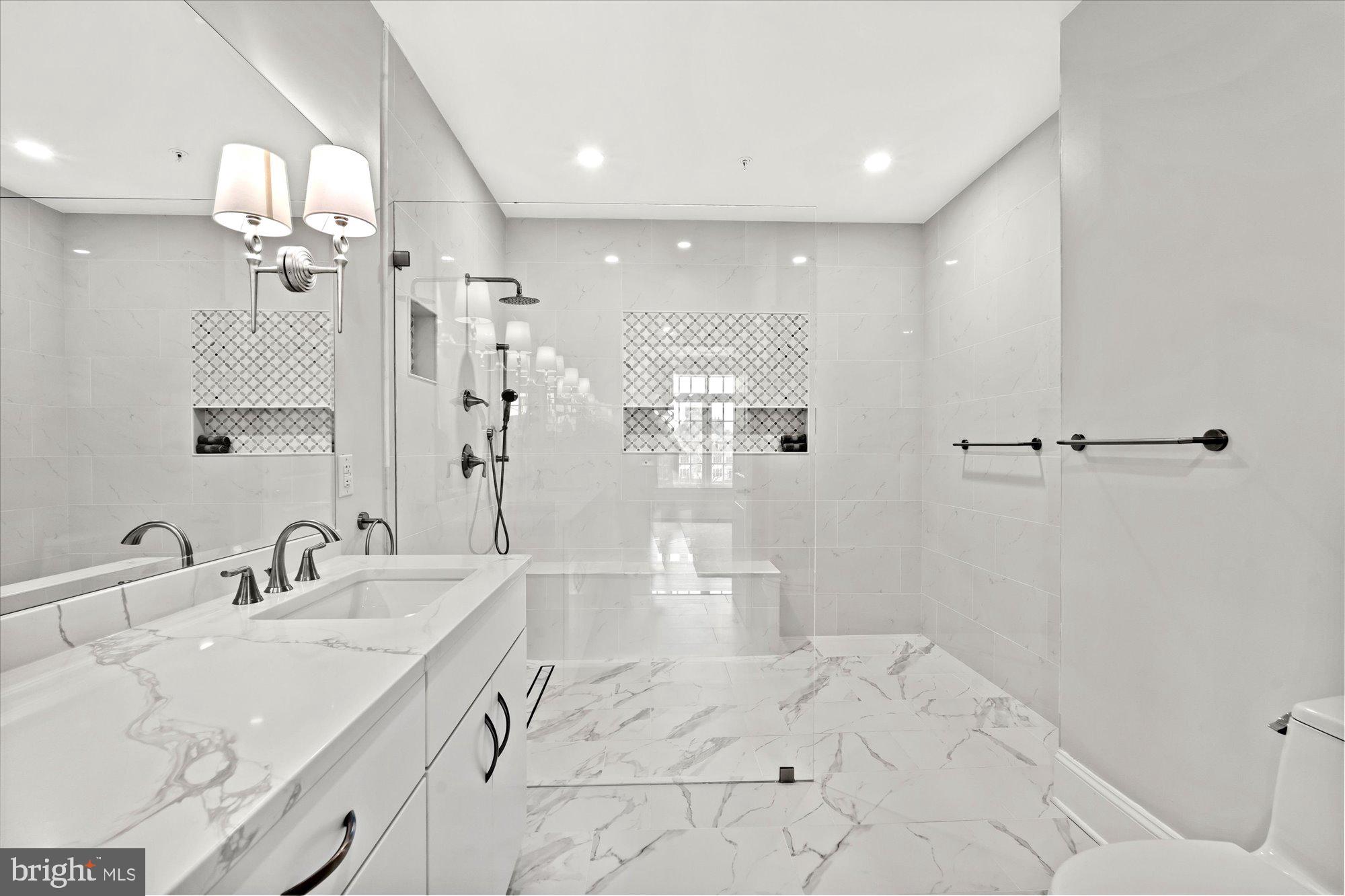 600 SECOND STREET 402