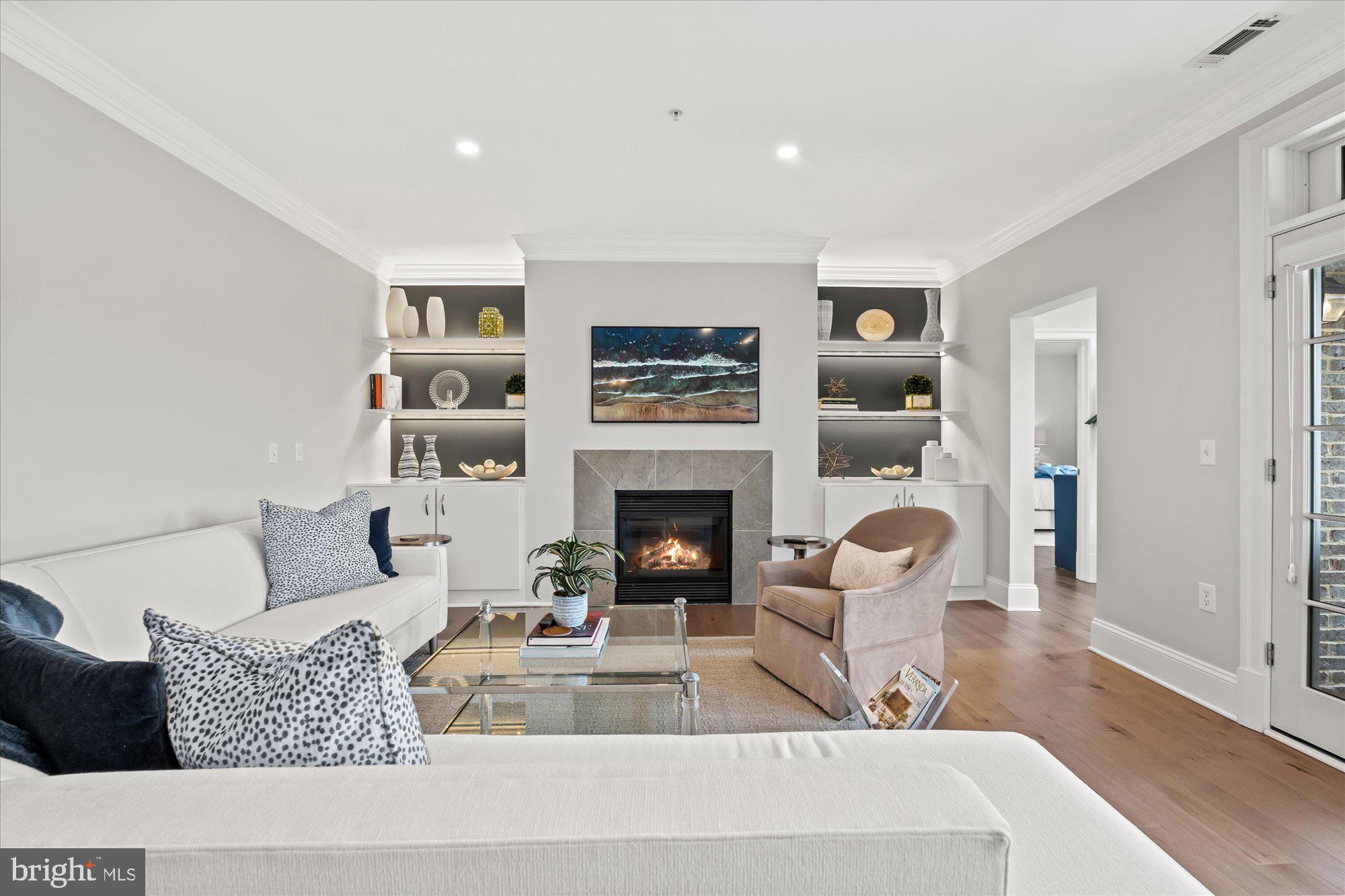 600 SECOND STREET 402