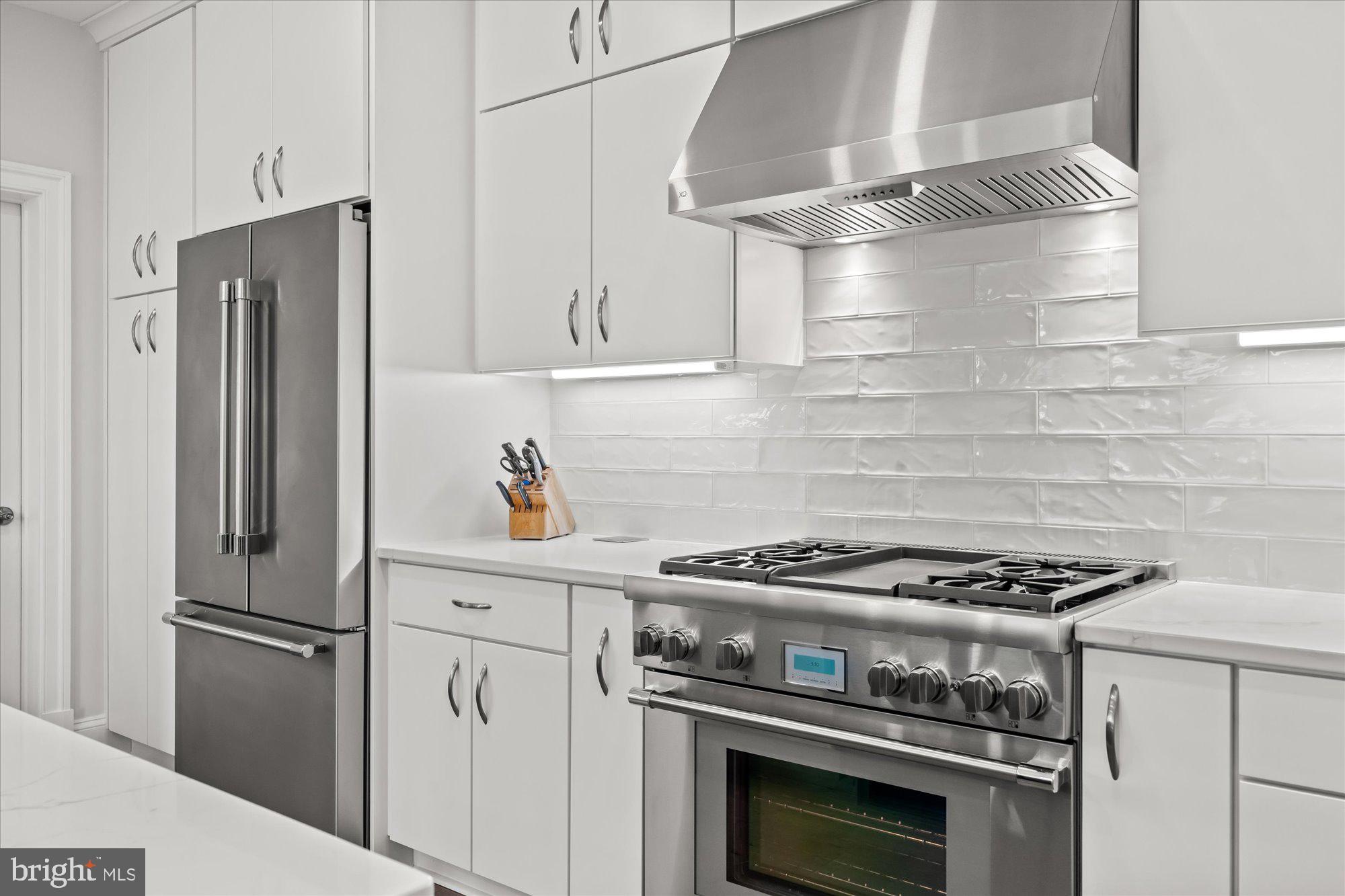 600 SECOND STREET 402