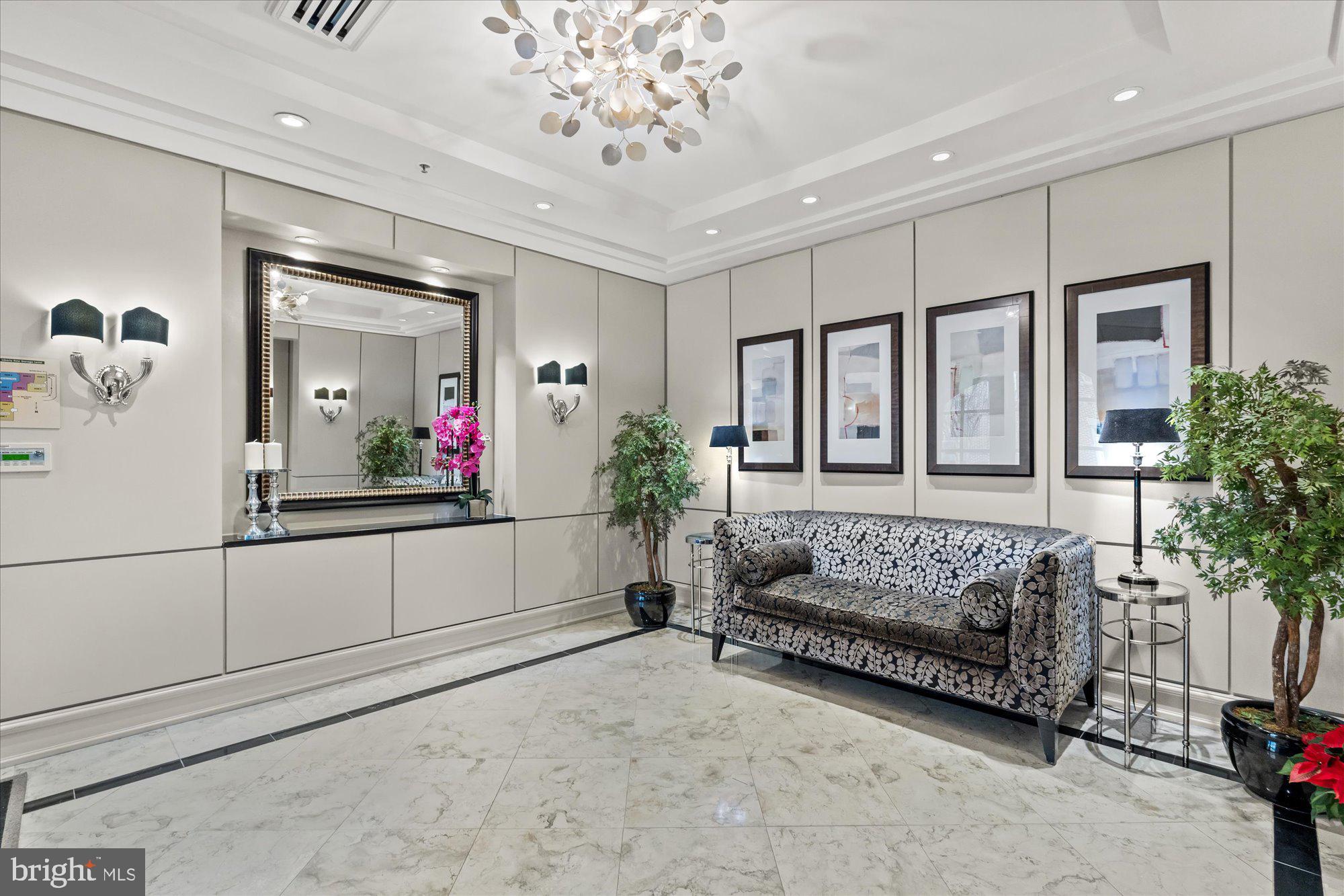 600 SECOND STREET 402