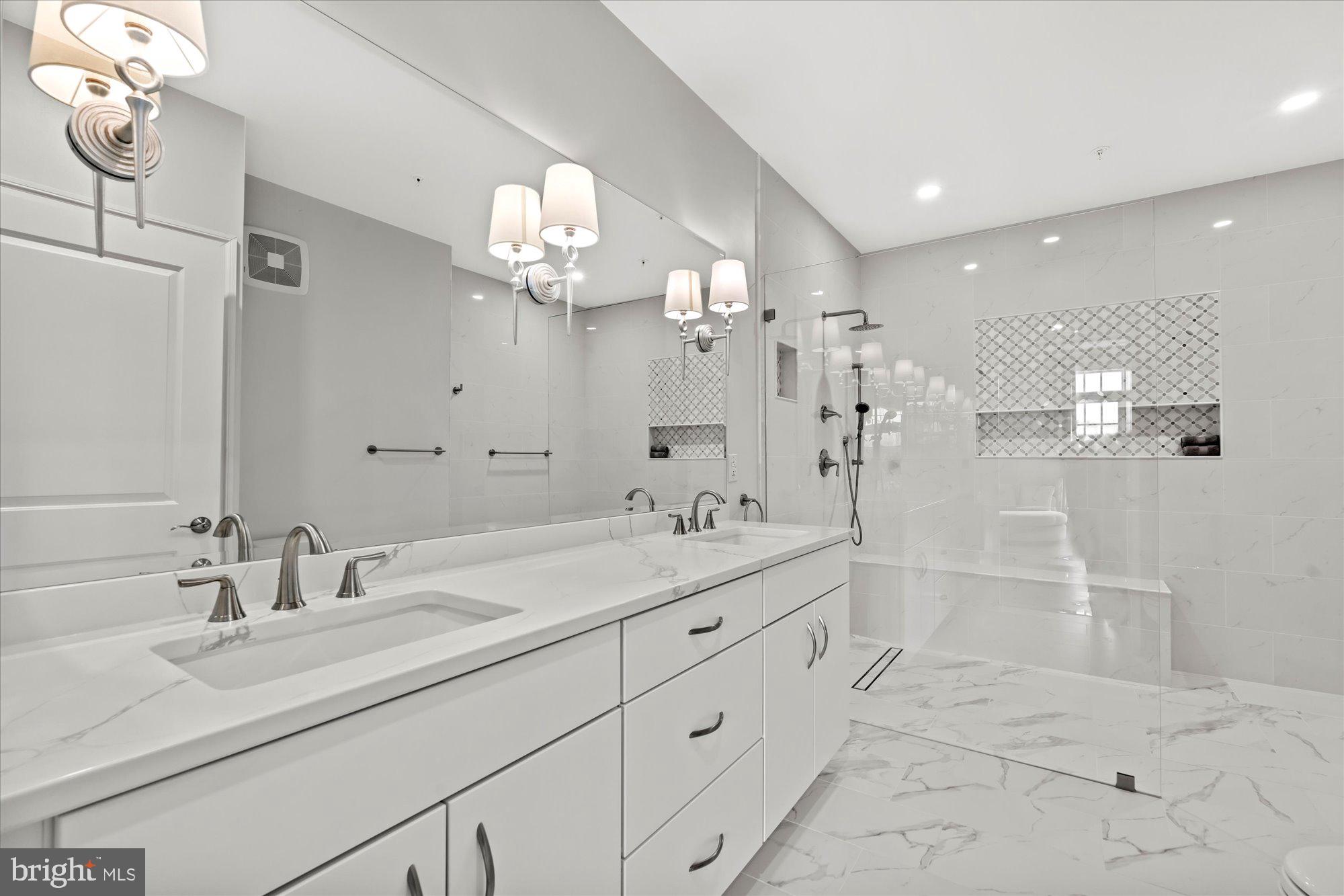 600 SECOND STREET 402