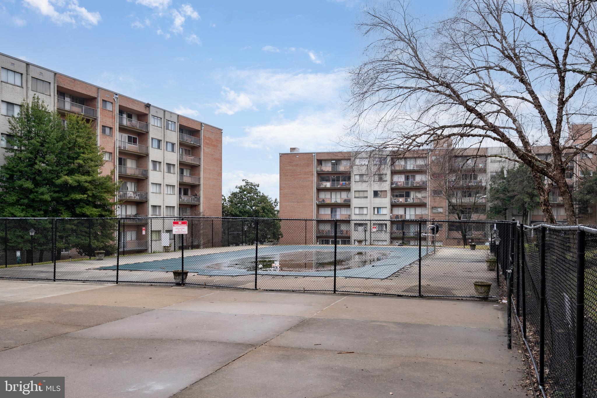 401 N ARMISTEAD STREET 105