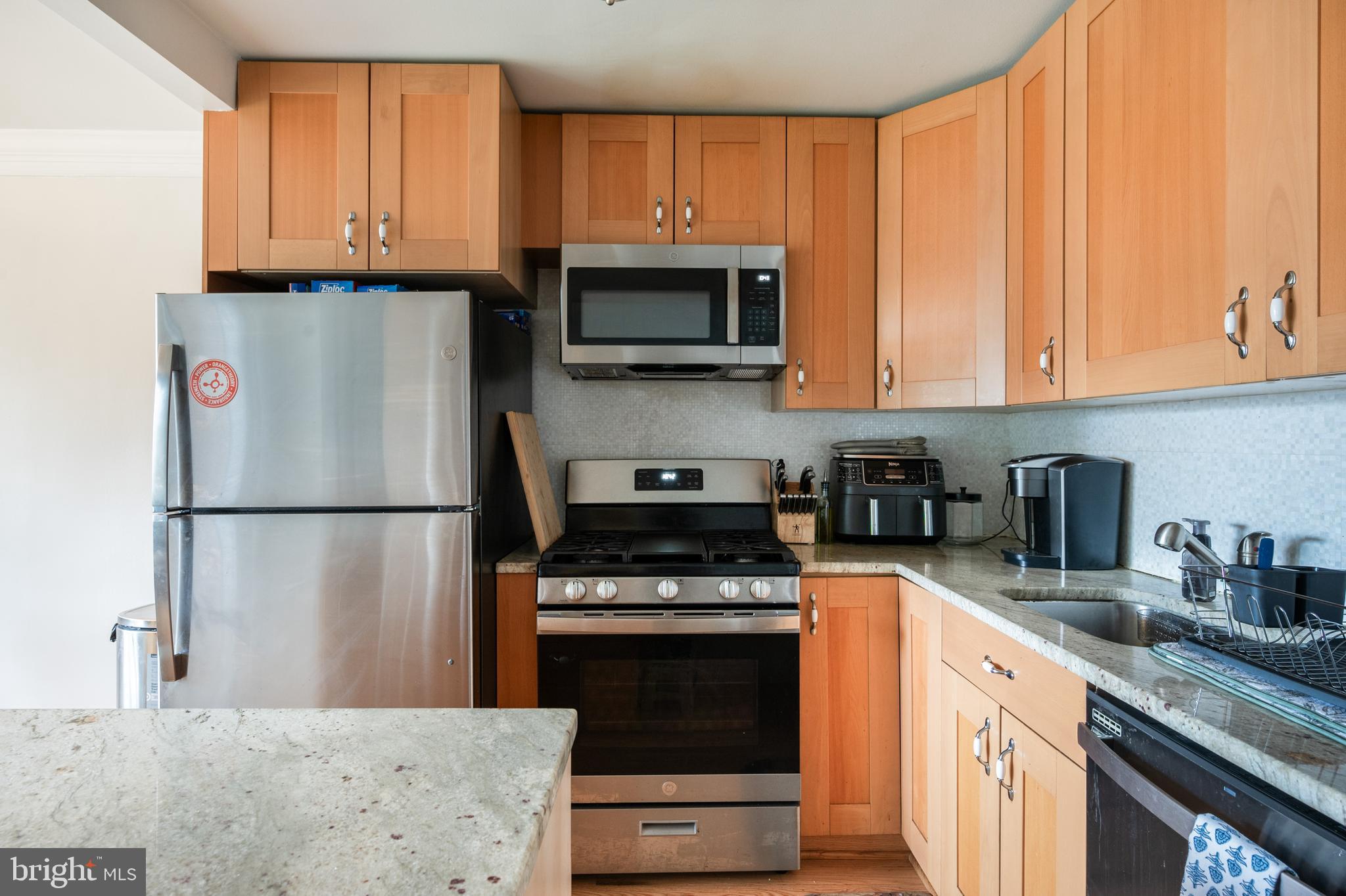 401 N ARMISTEAD STREET 105