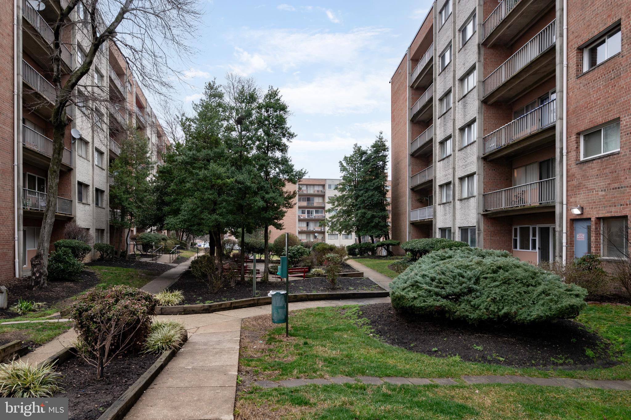 401 N ARMISTEAD STREET 105