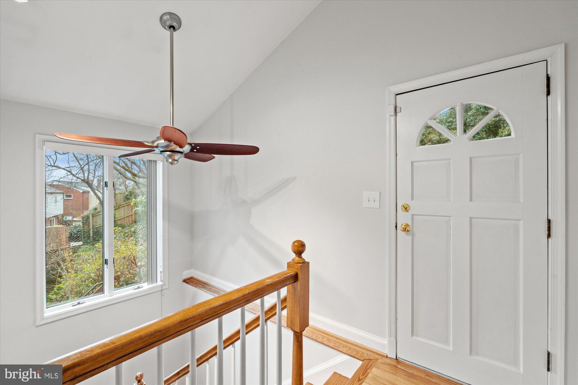 100 W MOUNT IDA AVENUE