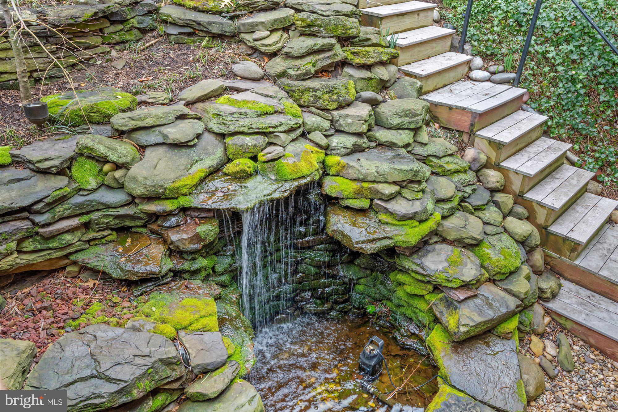 100 W MOUNT IDA AVENUE