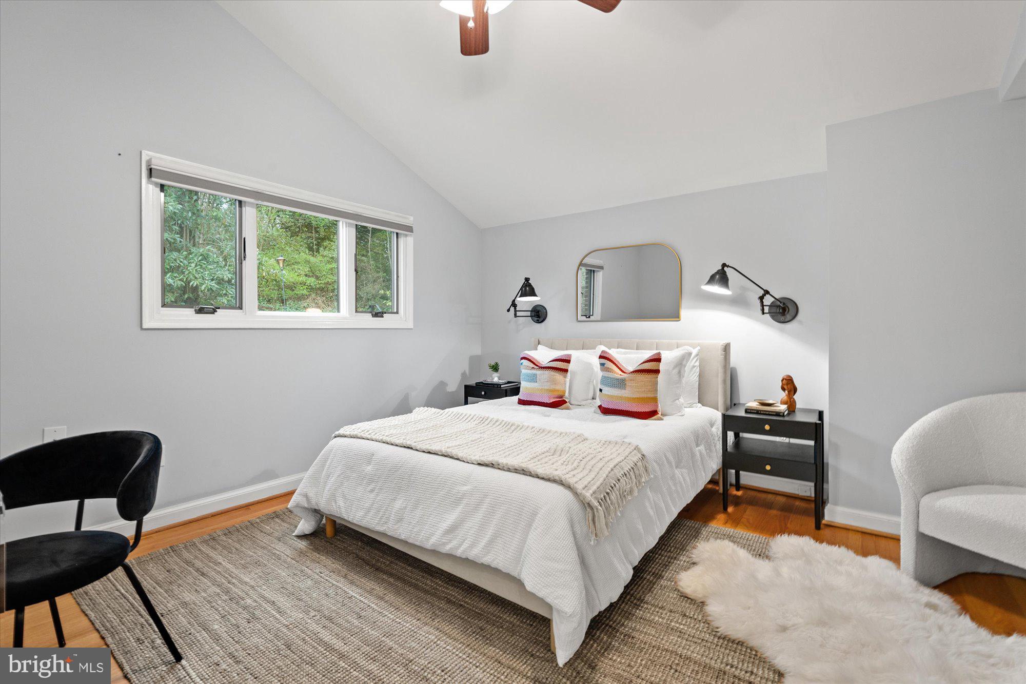 100 W MOUNT IDA AVENUE