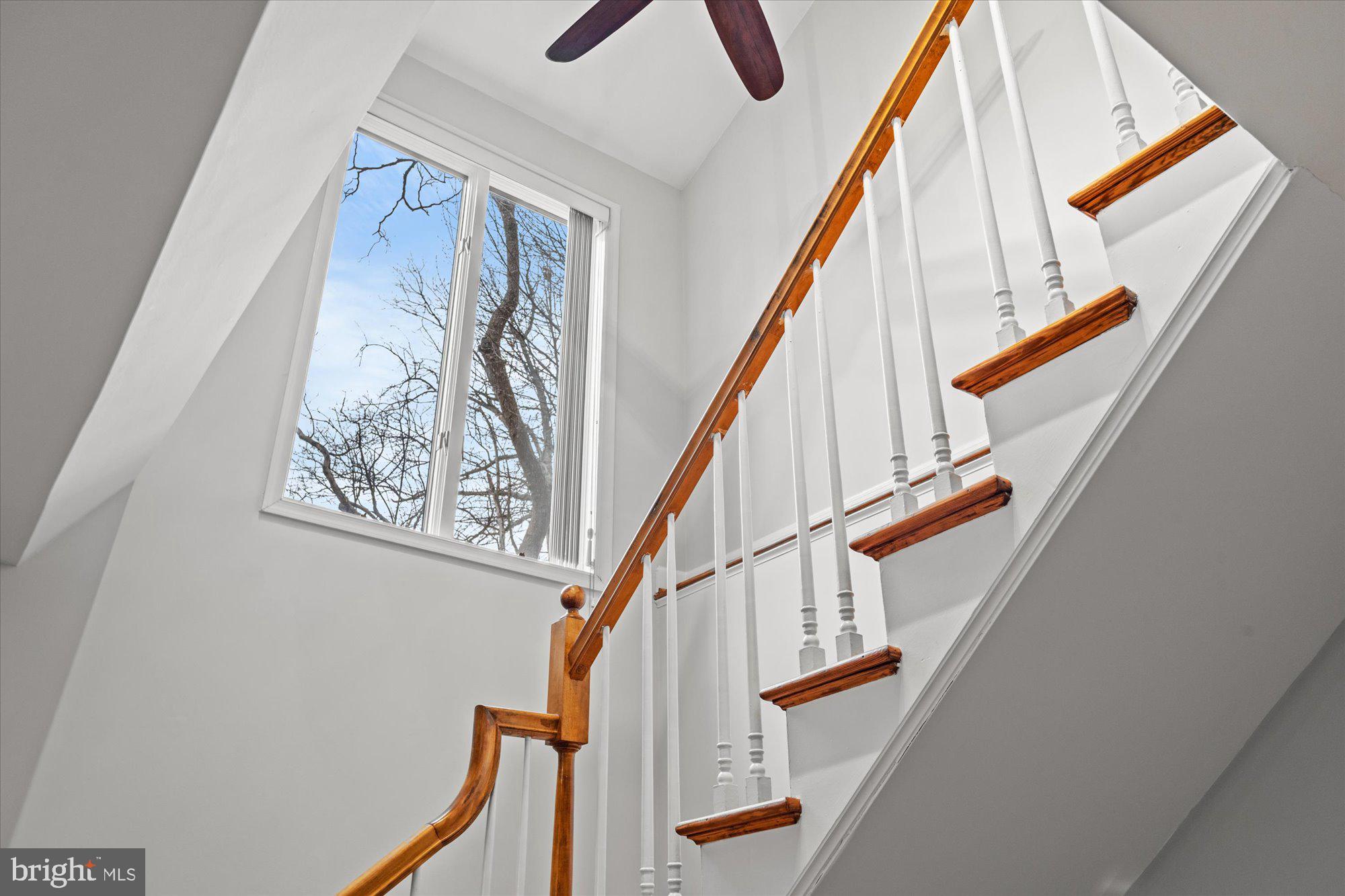 100 W MOUNT IDA AVENUE