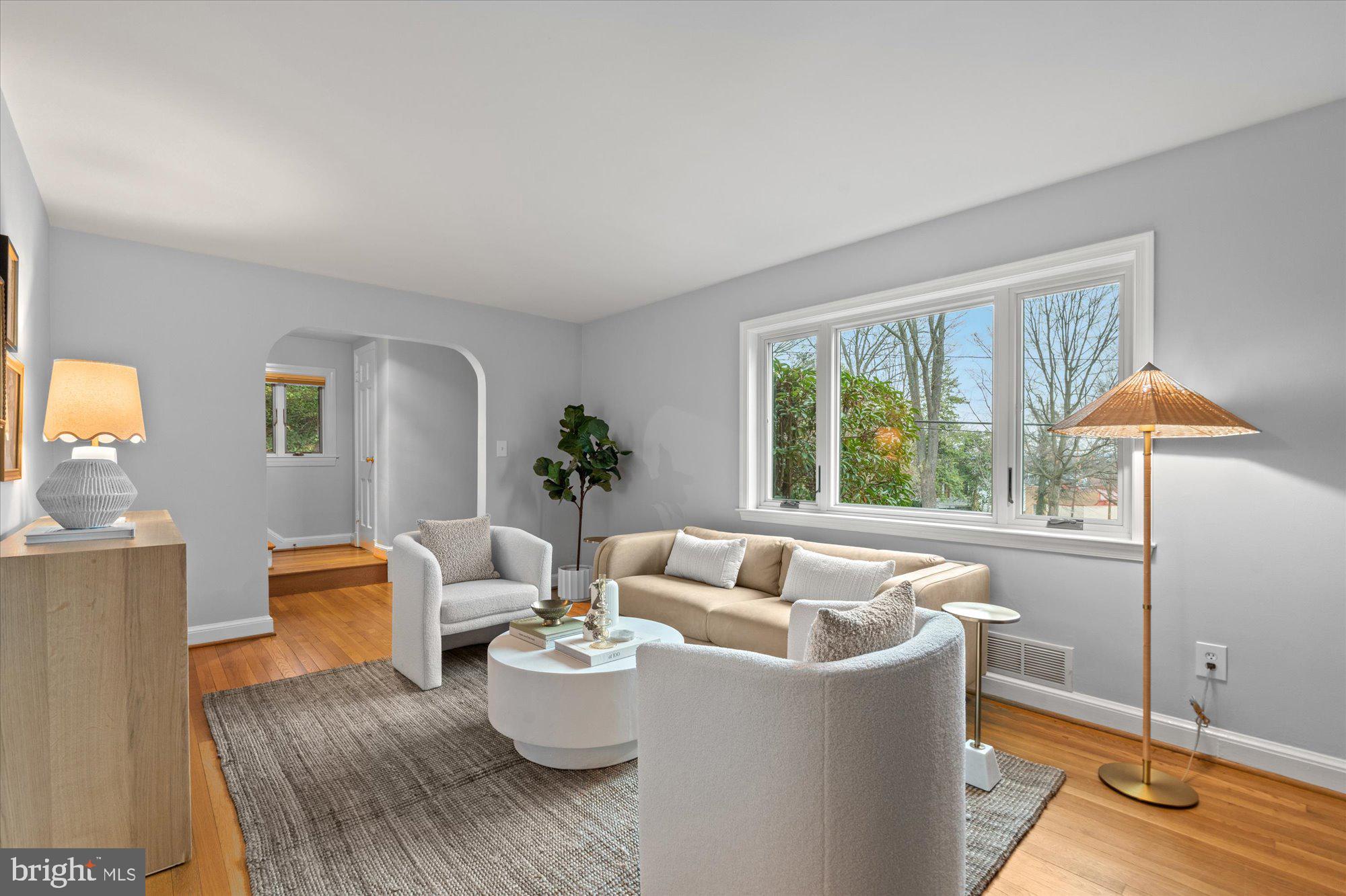 100 W MOUNT IDA AVENUE