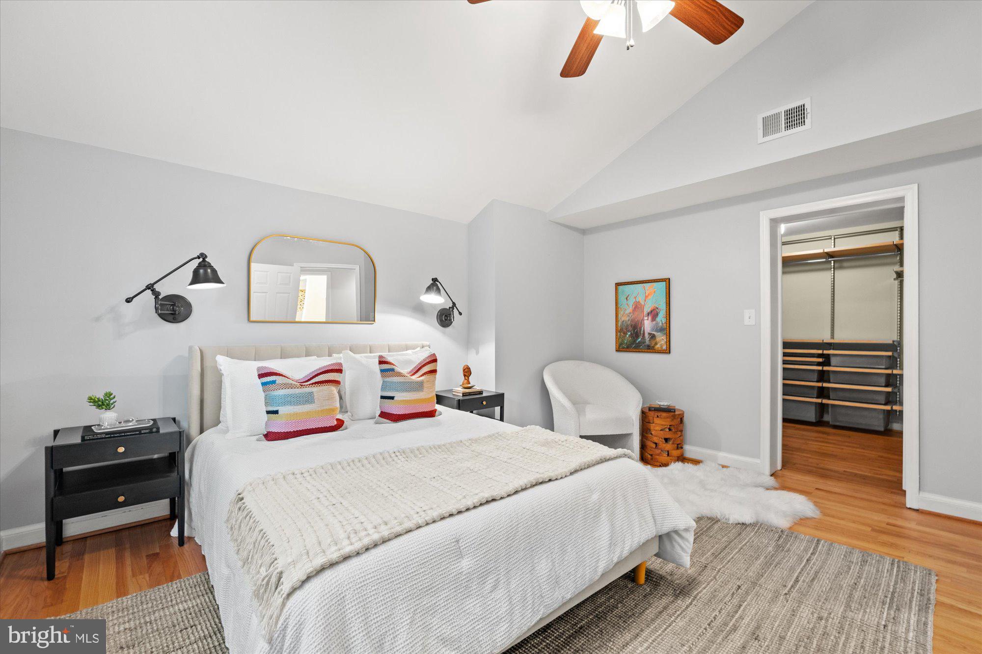 100 W MOUNT IDA AVENUE