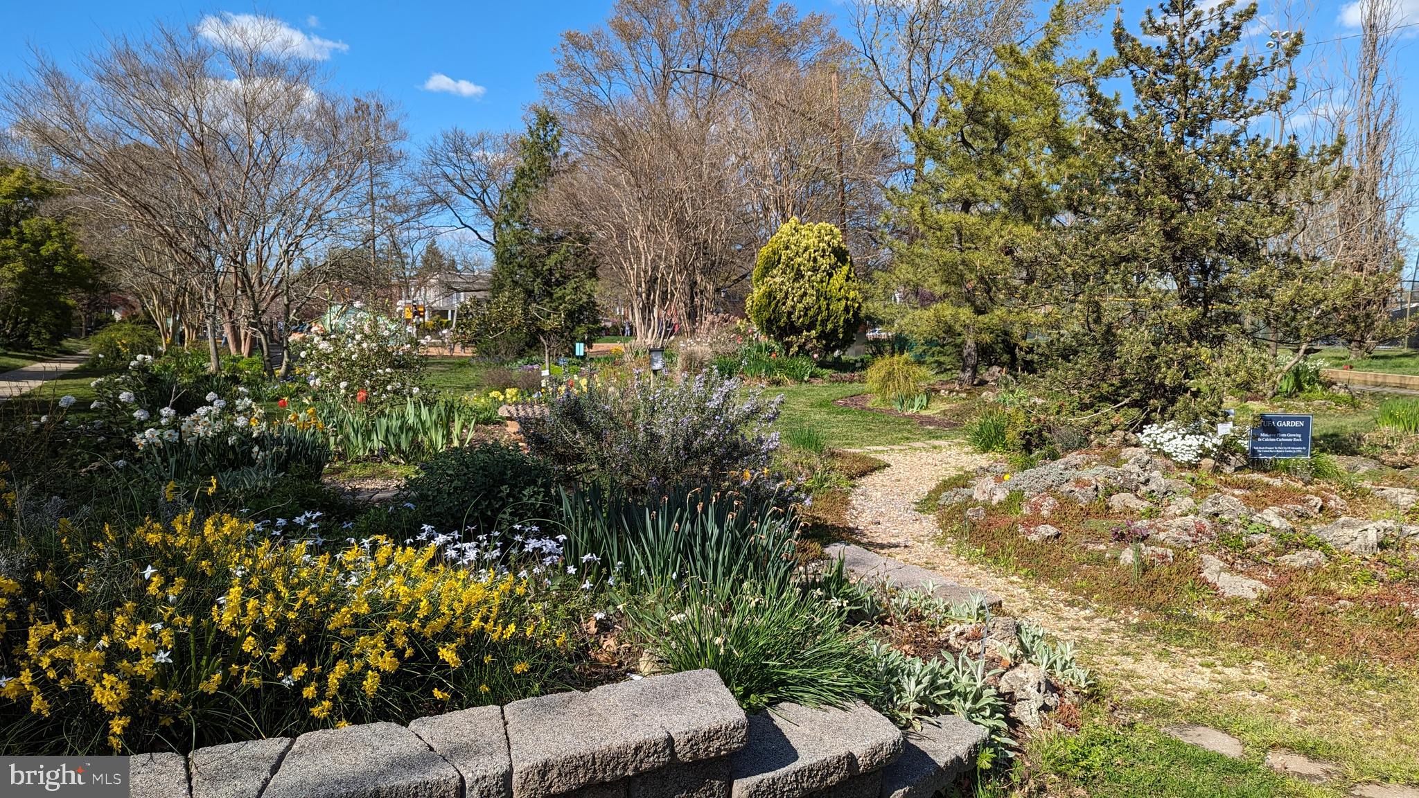 414 E MASON AVENUE E