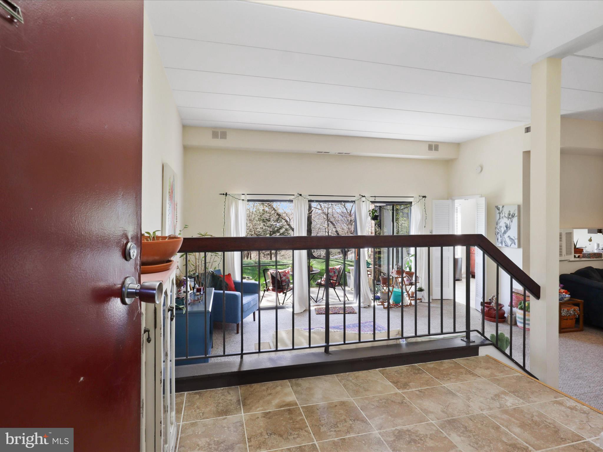 108 ROBERTS LANE 101