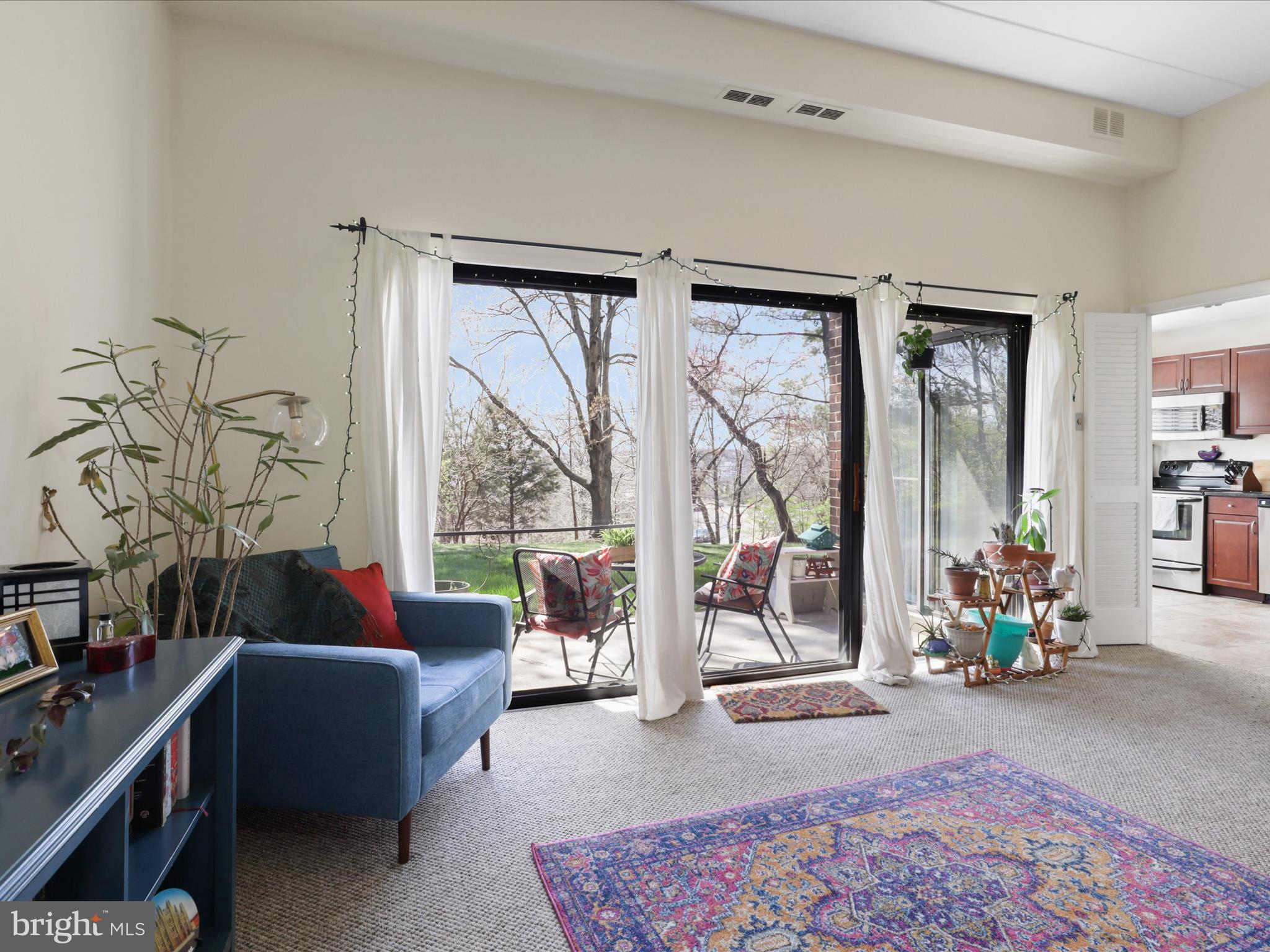 108 ROBERTS LANE 101