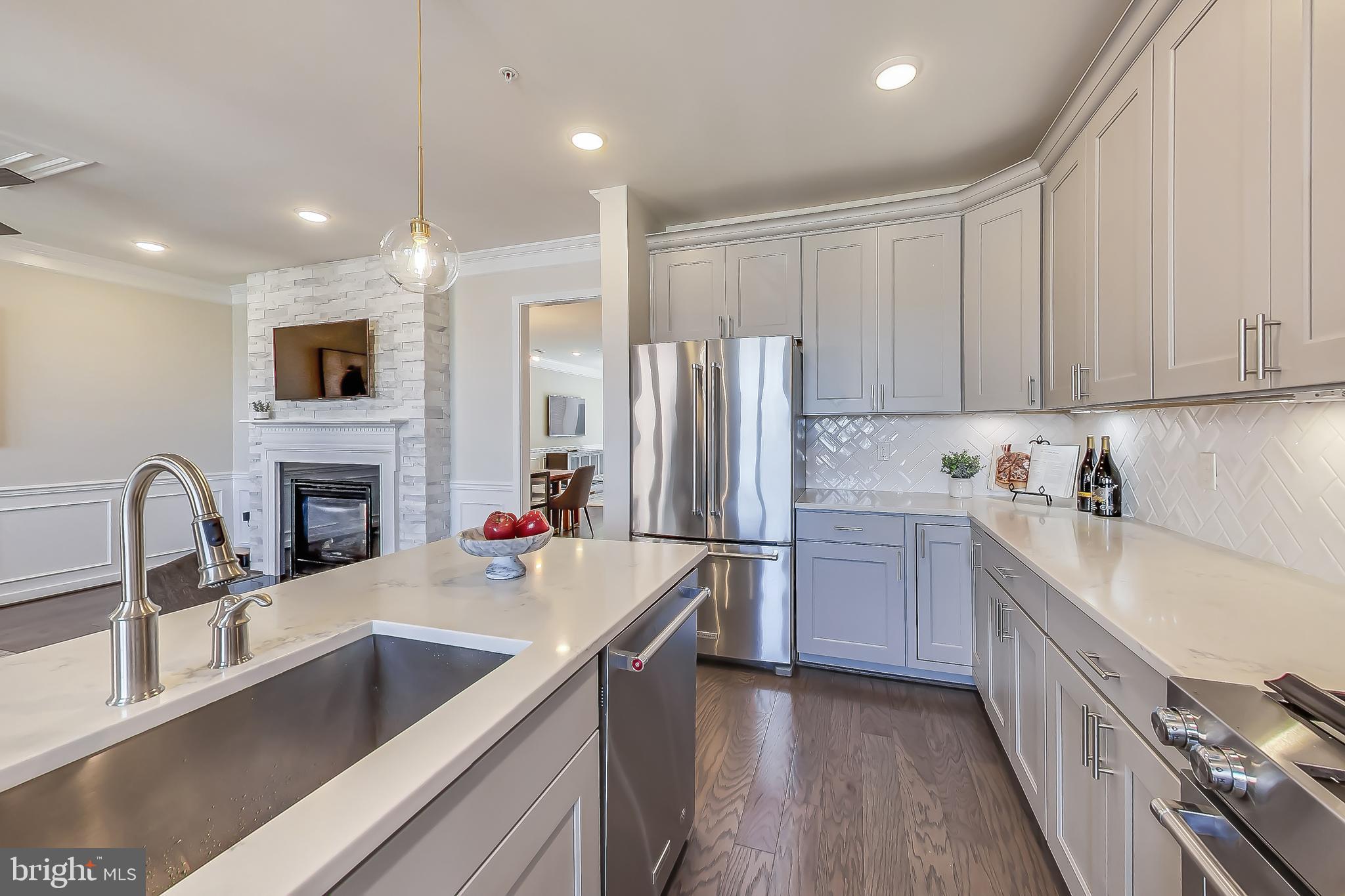 5127 CAMBRIA WAY 102