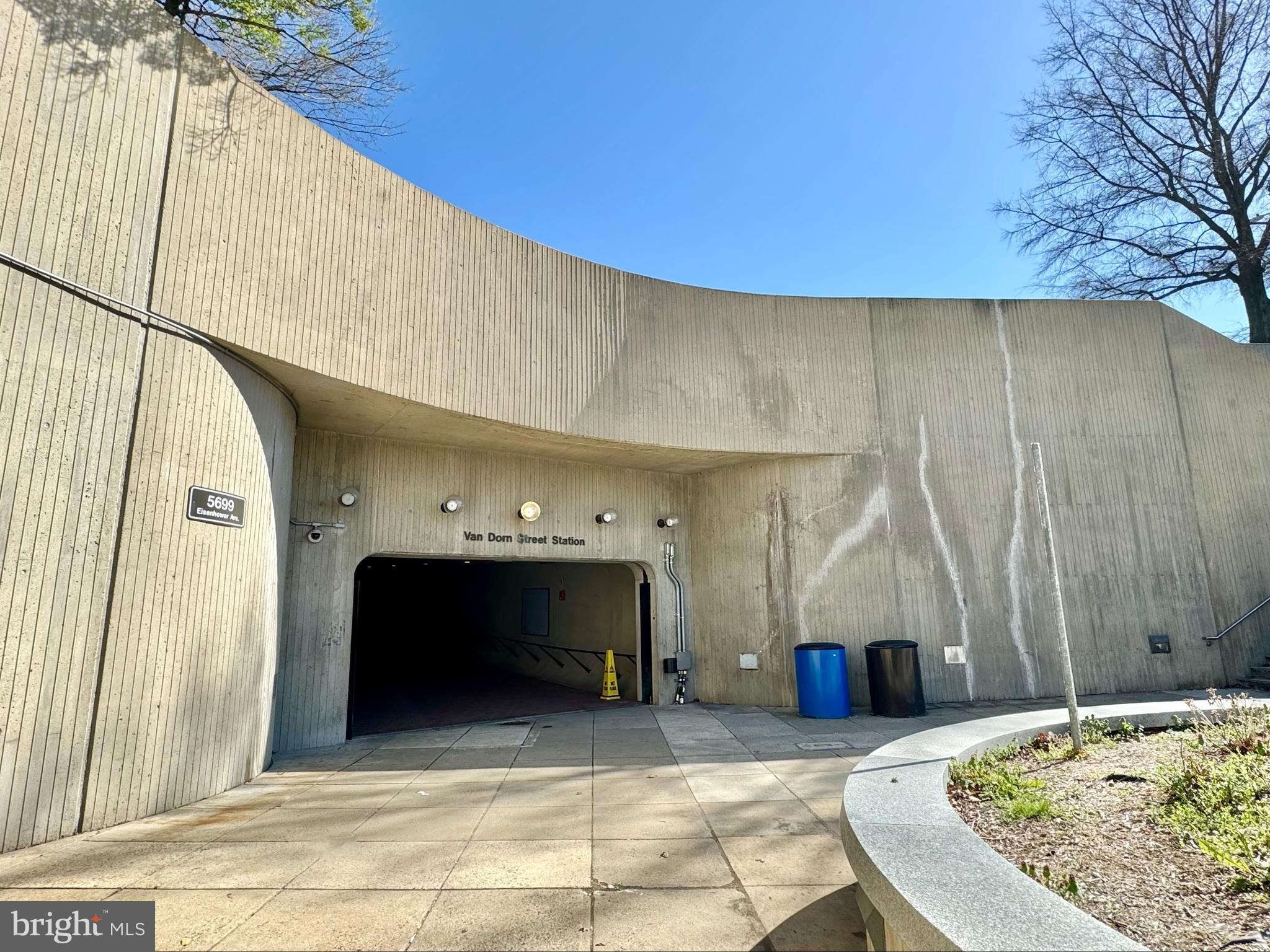 5127 CAMBRIA WAY 102