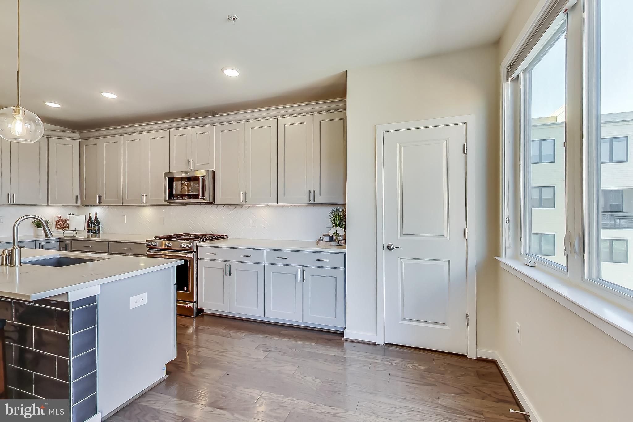 5127 CAMBRIA WAY 102